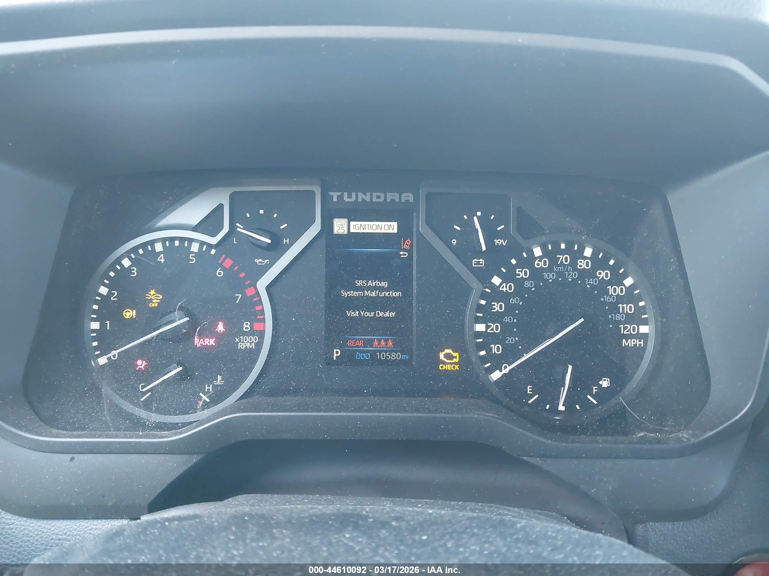 TOYOTA TUNDRA image 7