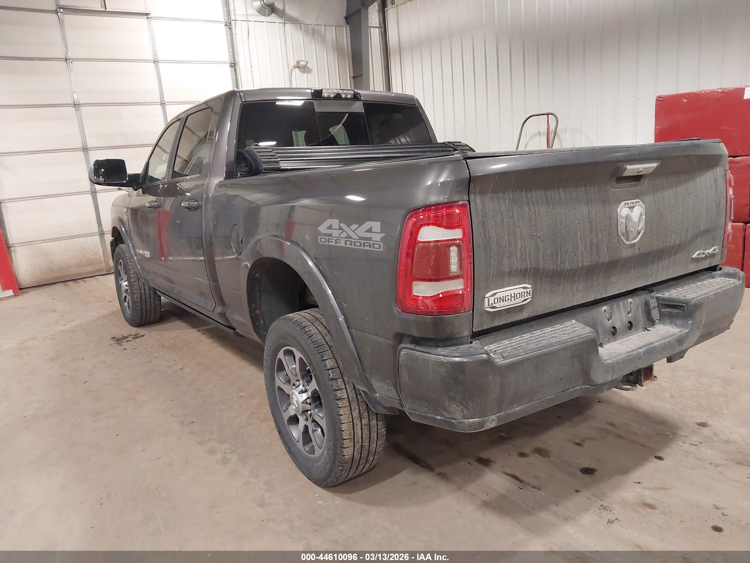 RAM 2500 image 3