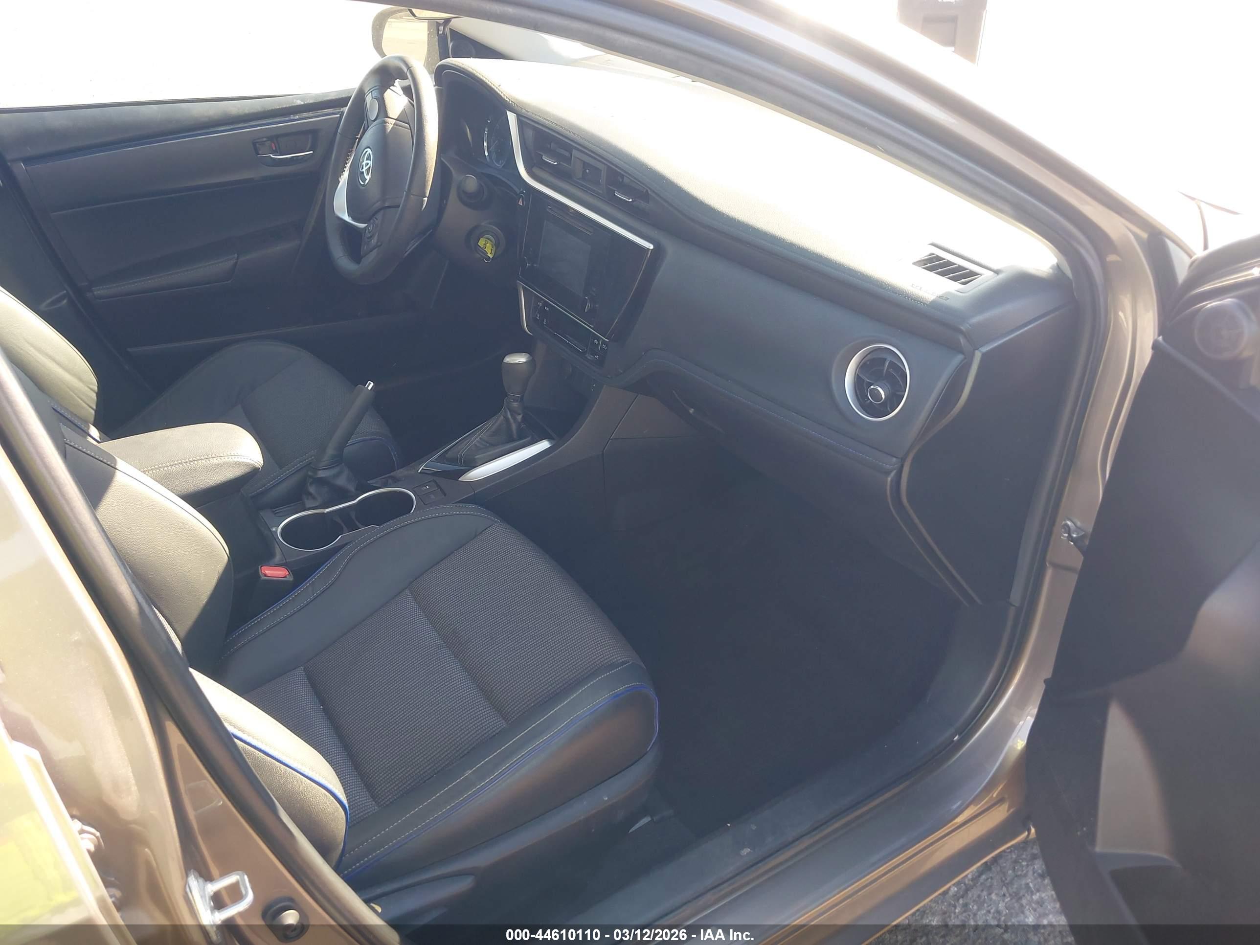 TOYOTA COROLLA image 5