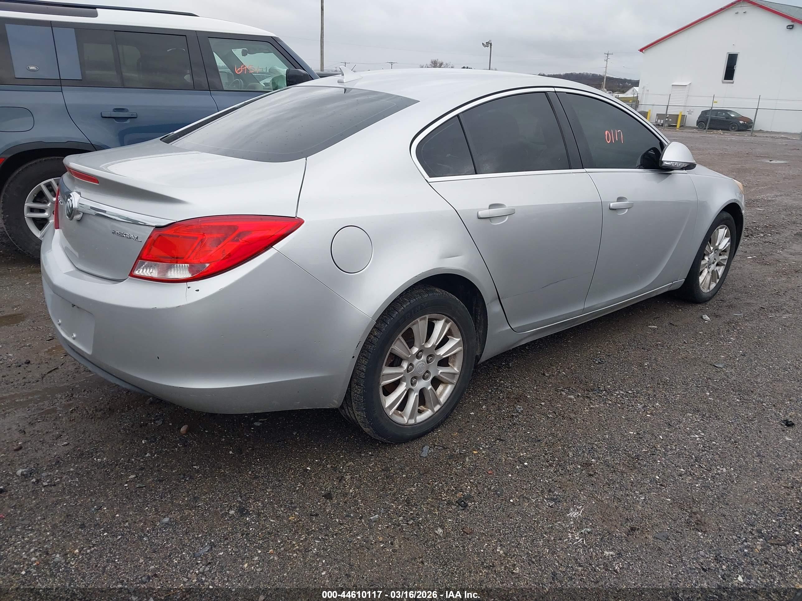 BUICK REGAL image 4