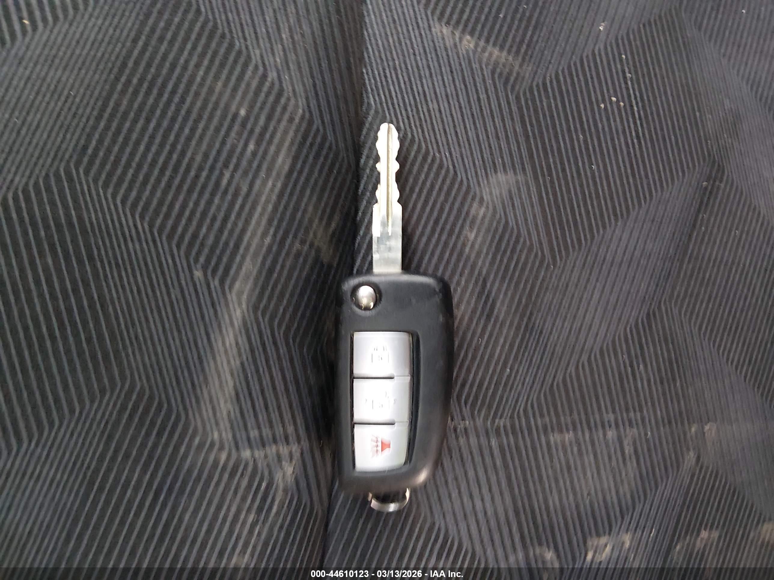 NISSAN ROGUE image 11