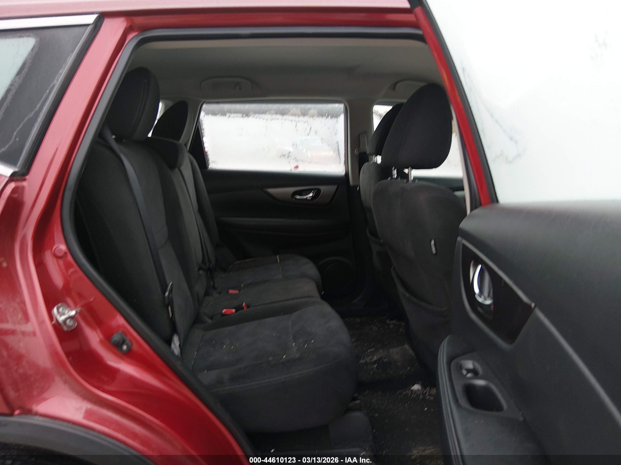 NISSAN ROGUE image 8
