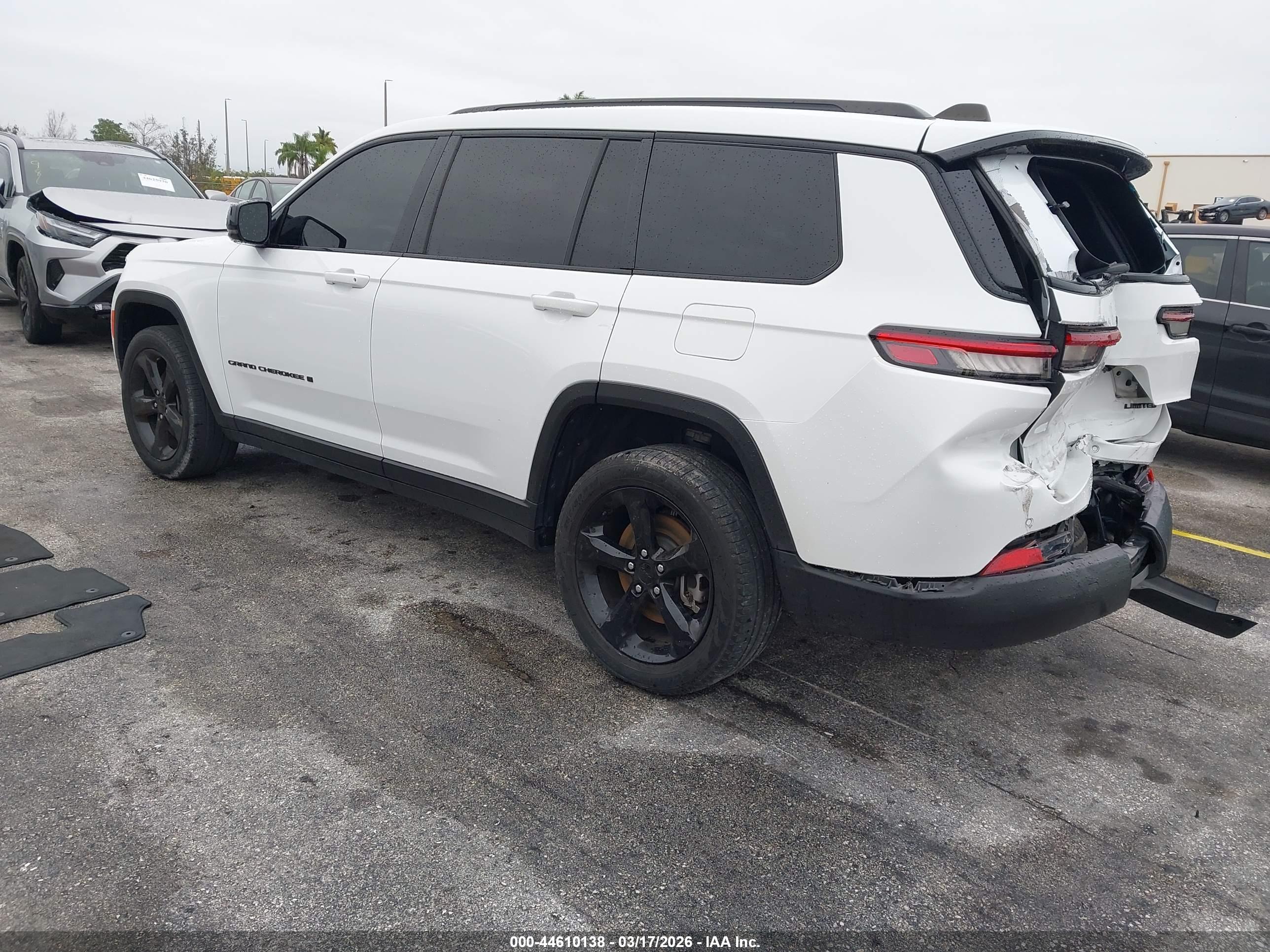 JEEP GRAND image 3