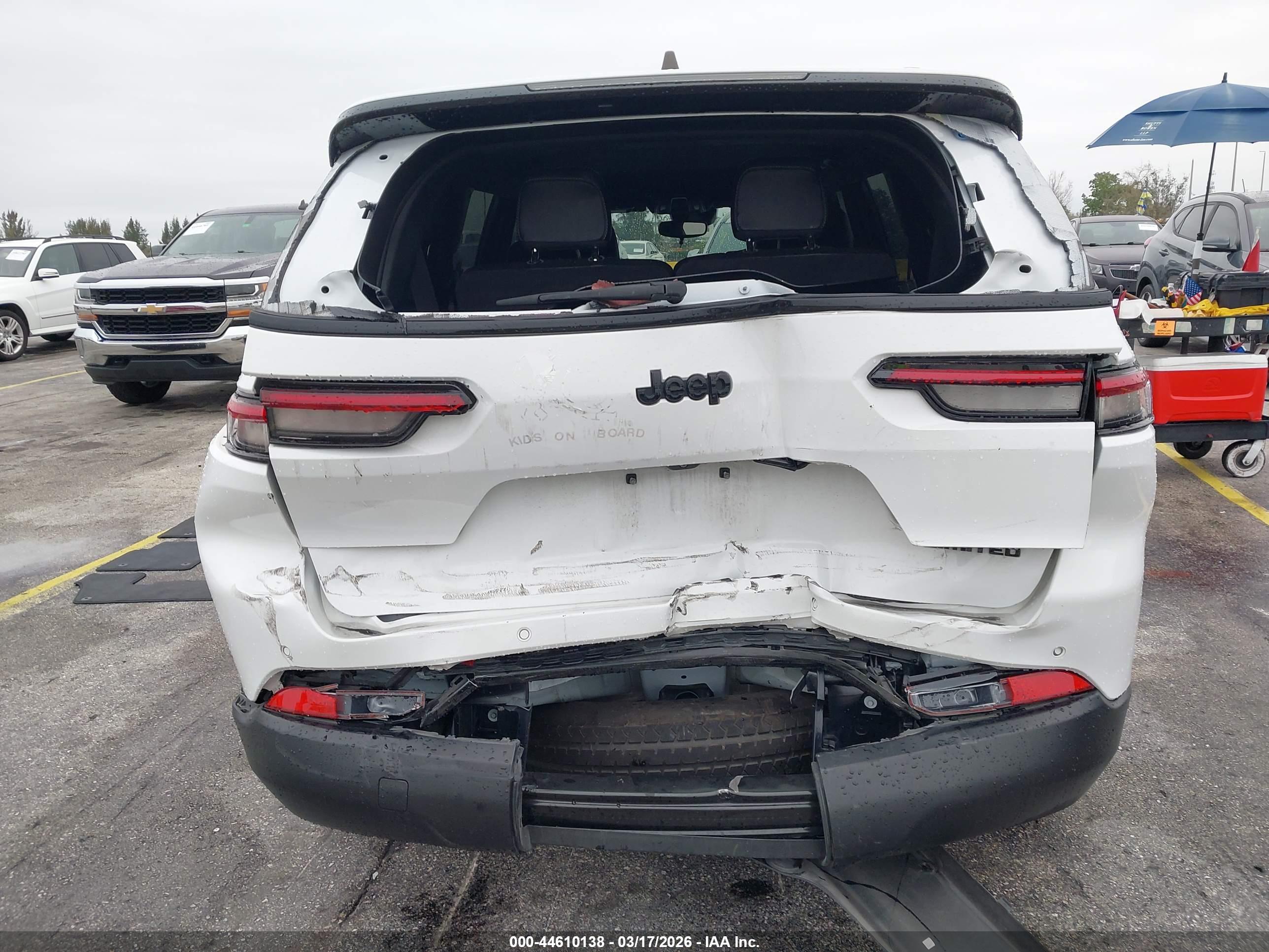 JEEP GRAND image 6