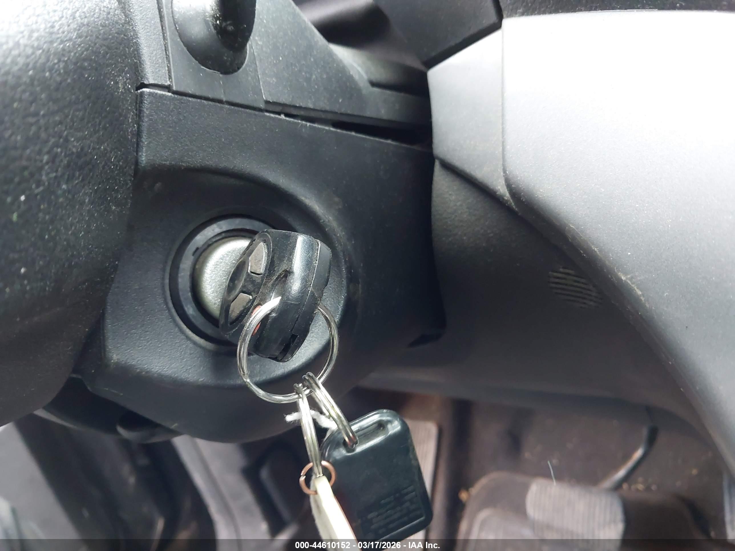 FORD ESCAPE image 11