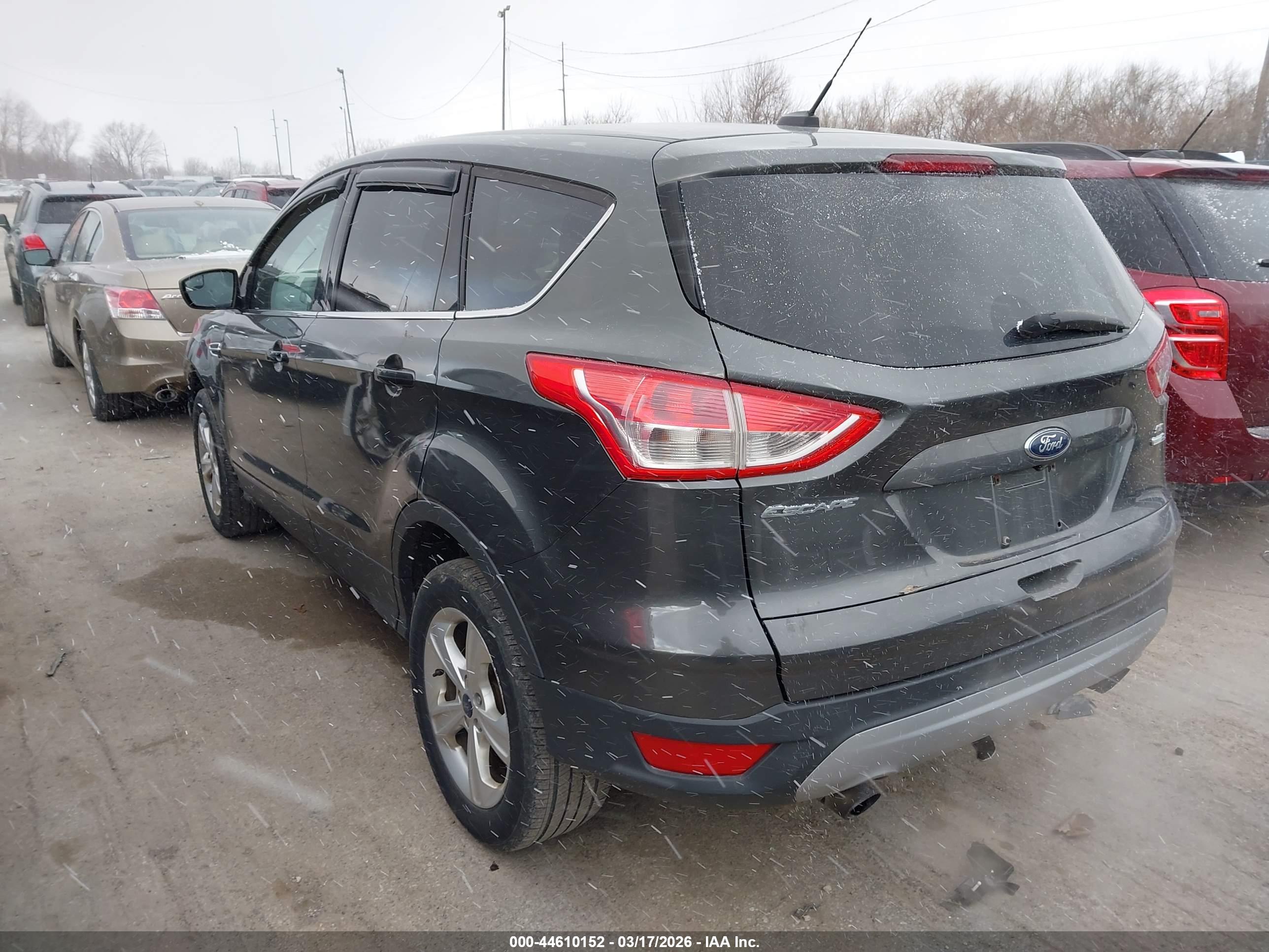 FORD ESCAPE image 3
