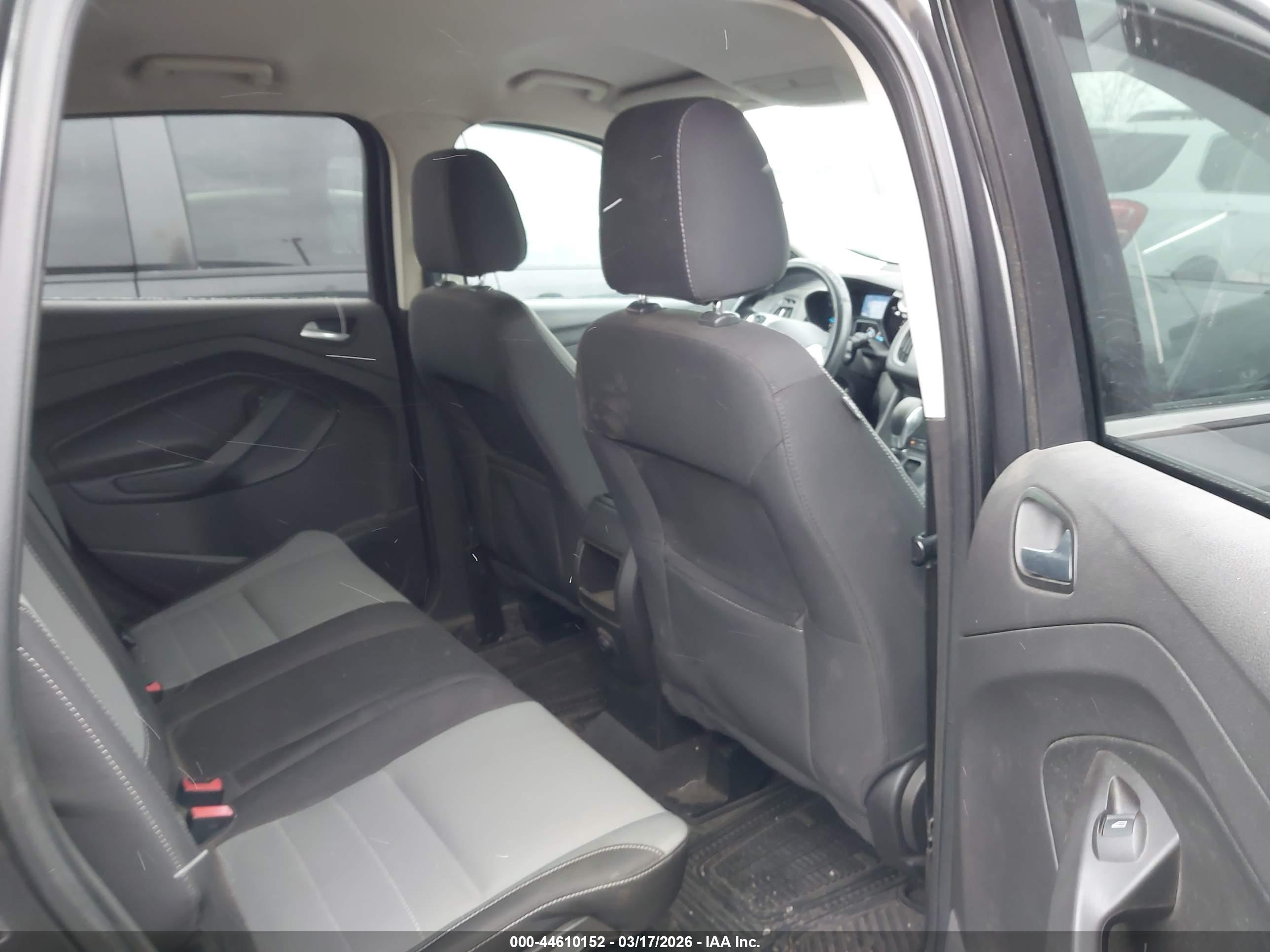 FORD ESCAPE image 8