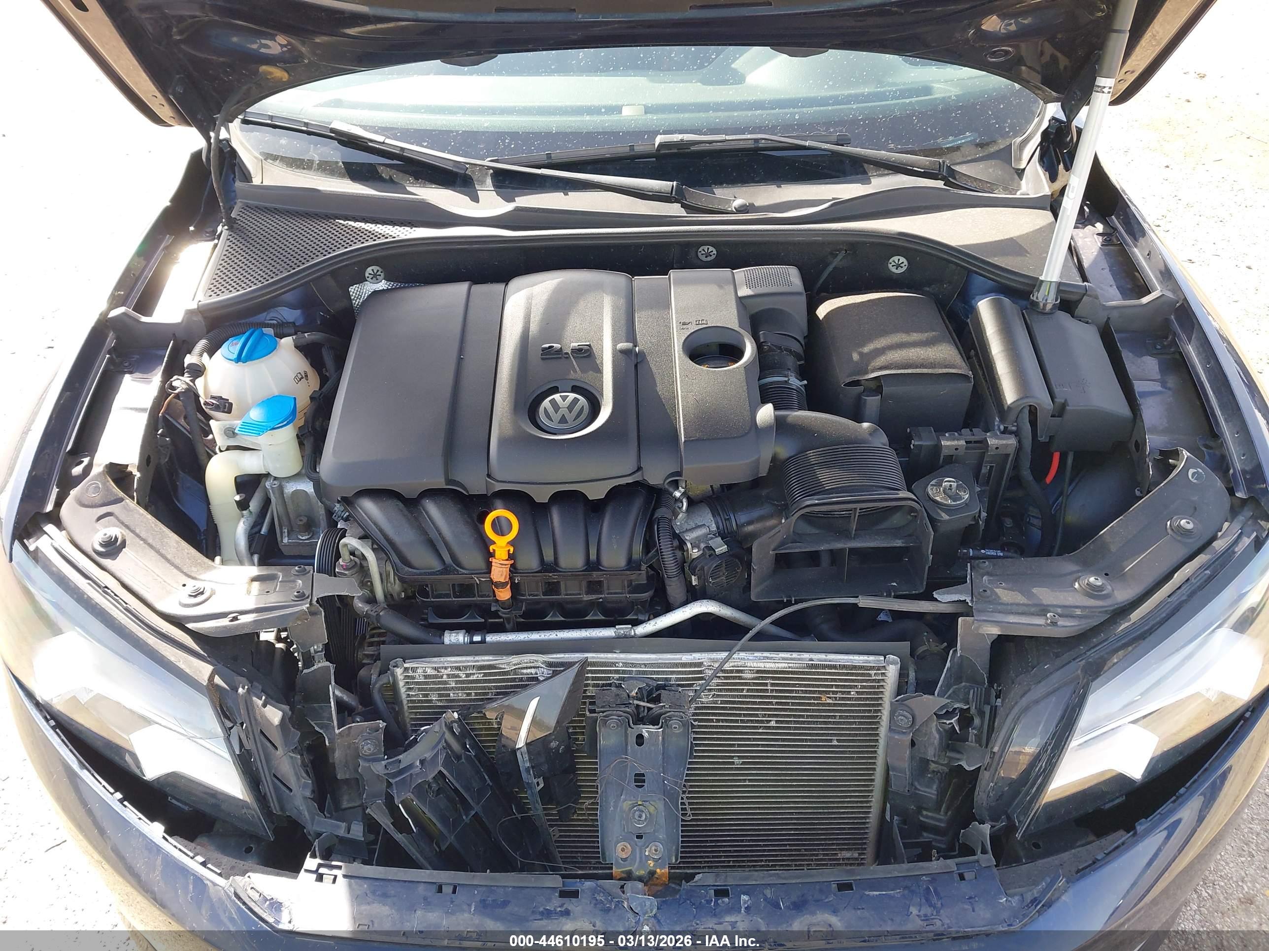 VOLKSWAGEN PASSAT image 10