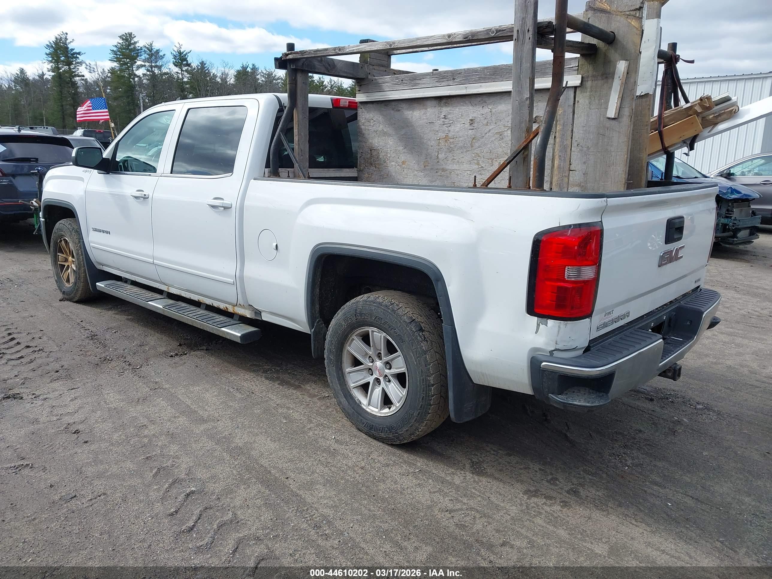 GMC SIERRA image 3