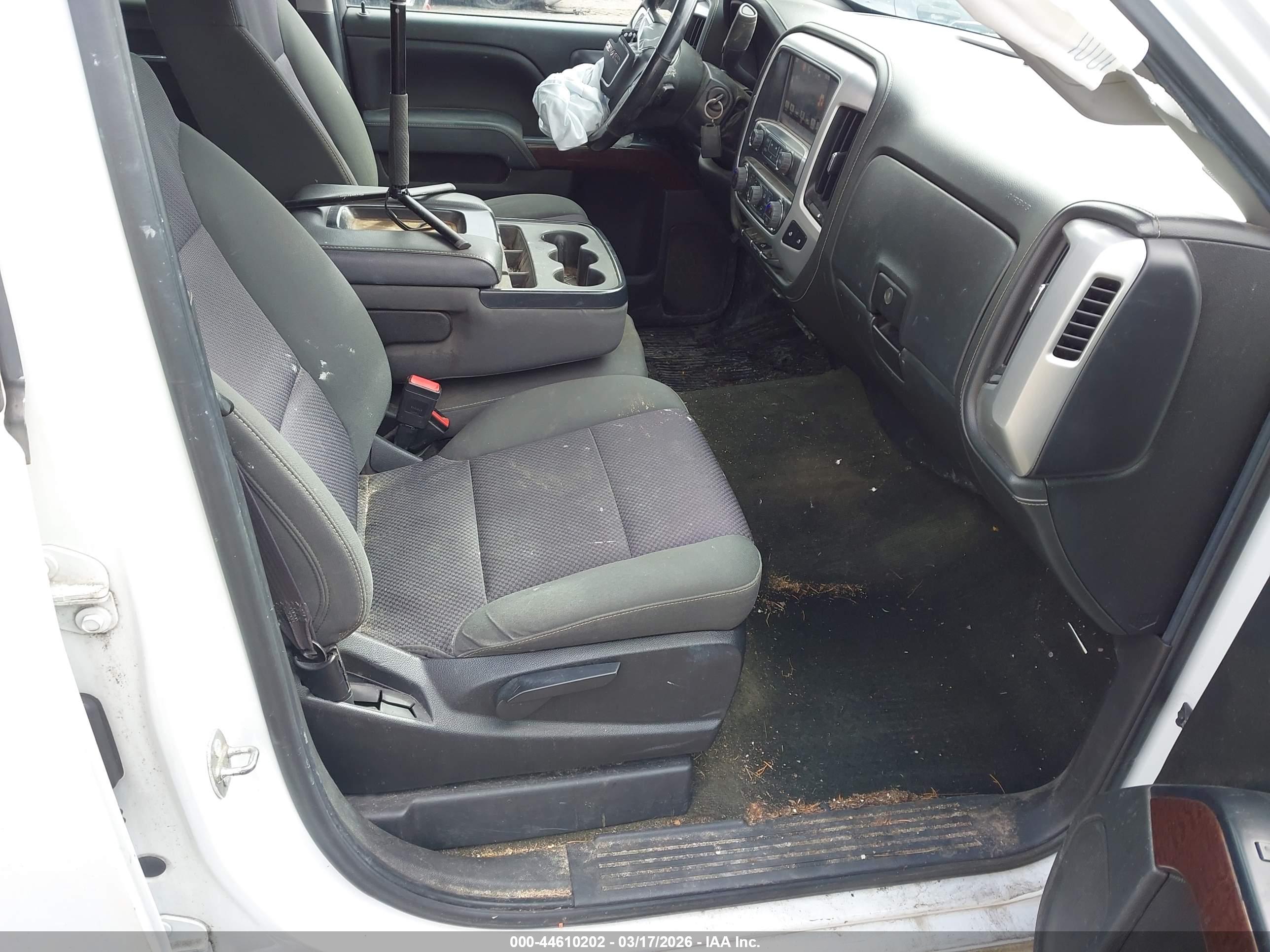 GMC SIERRA image 5