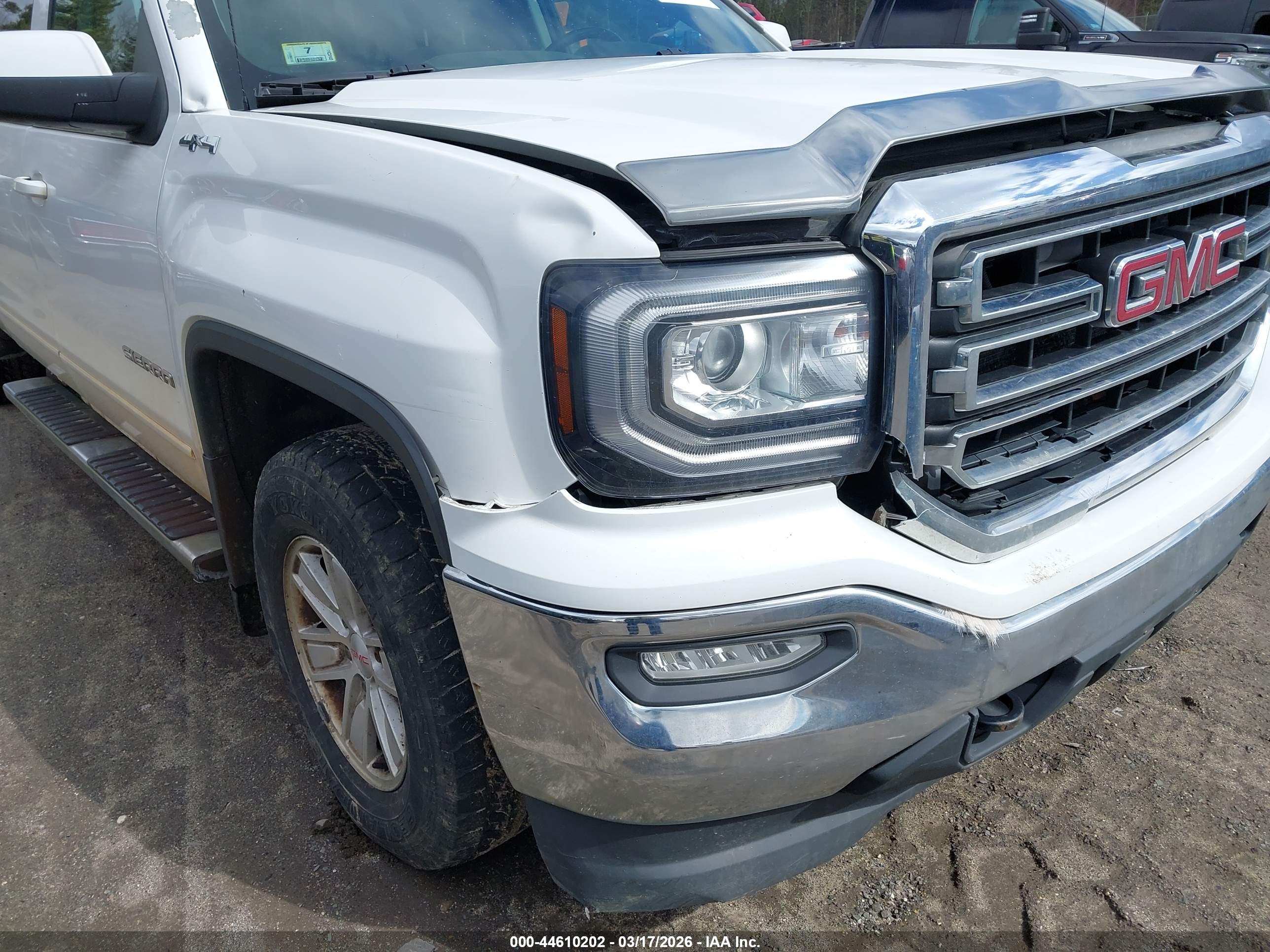 GMC SIERRA image 6