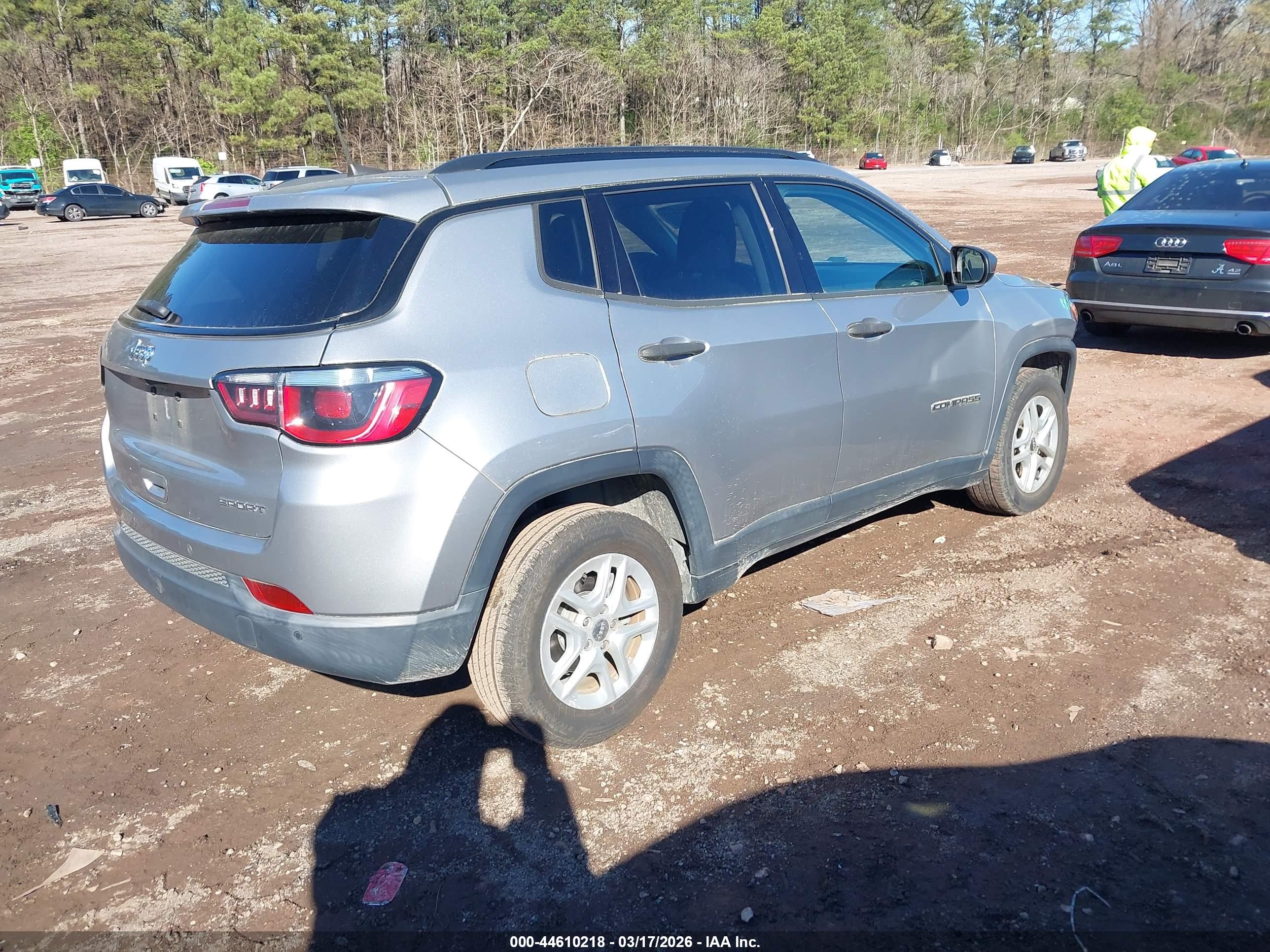 JEEP COMPASS image 4