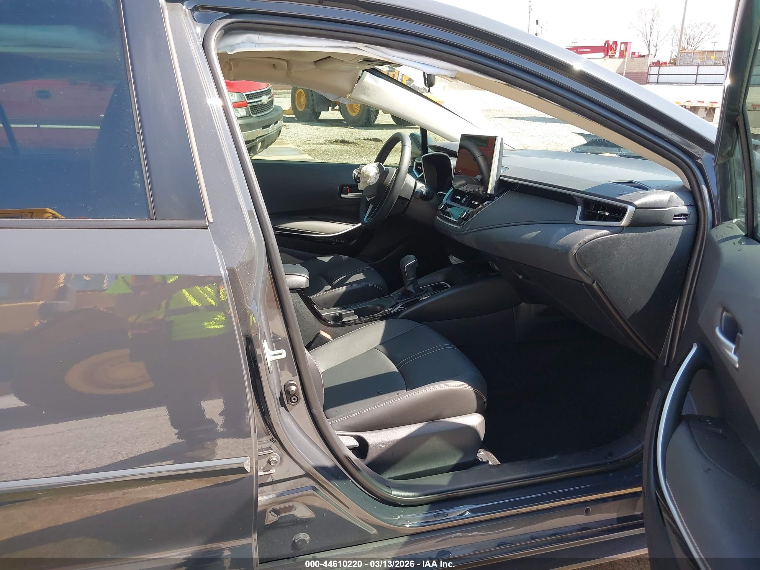 TOYOTA COROLLA image 5