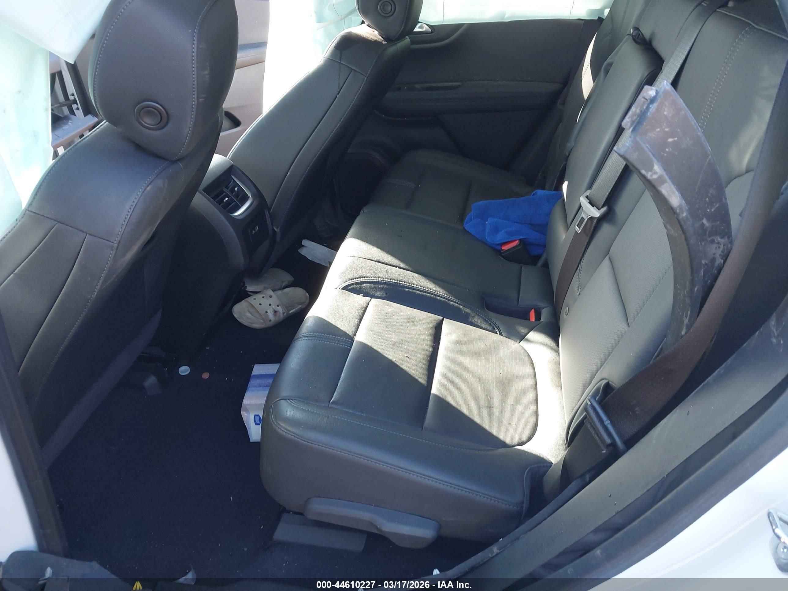 CHEVROLET BLAZER image 8
