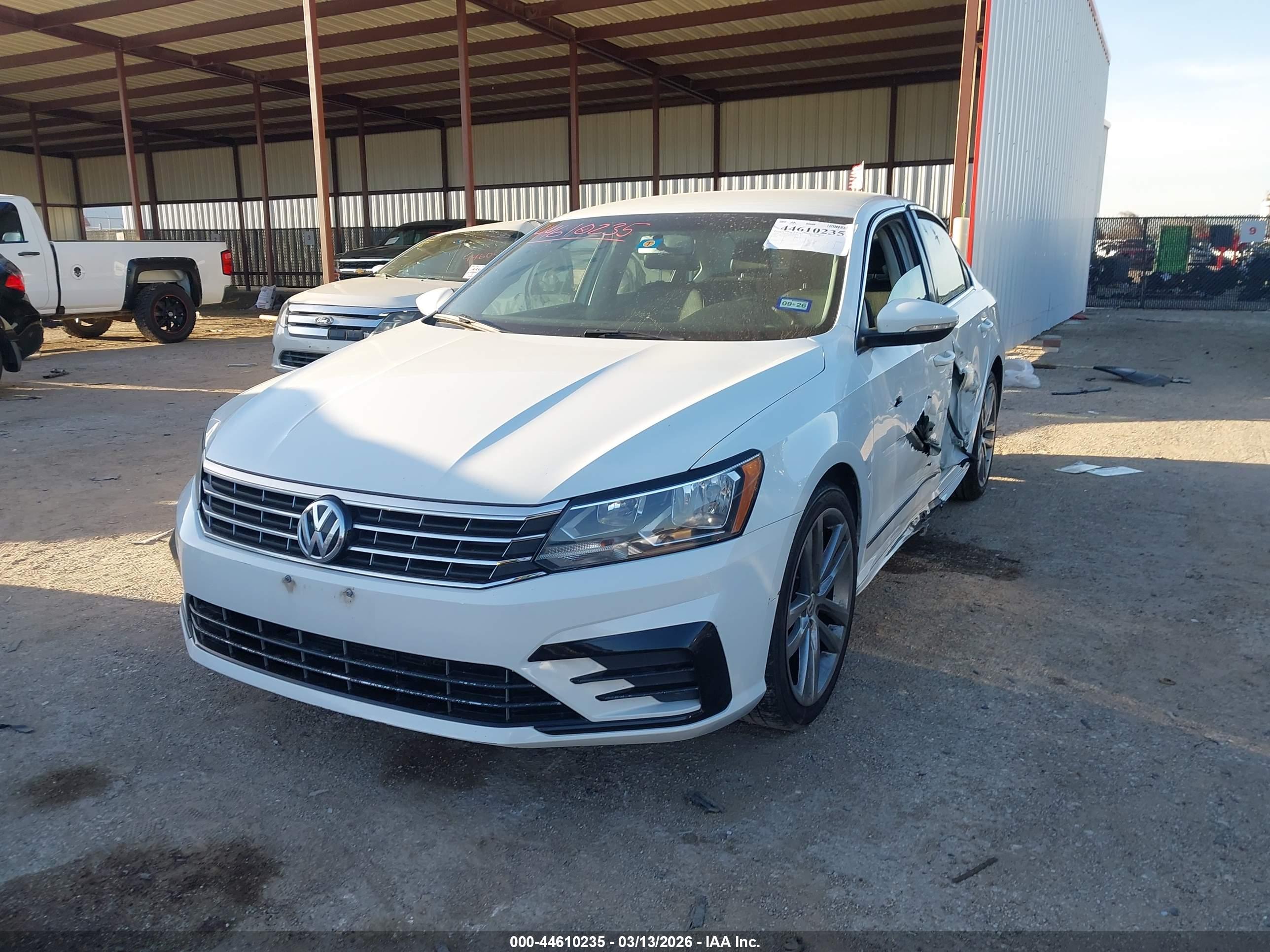 VOLKSWAGEN PASSAT image 2