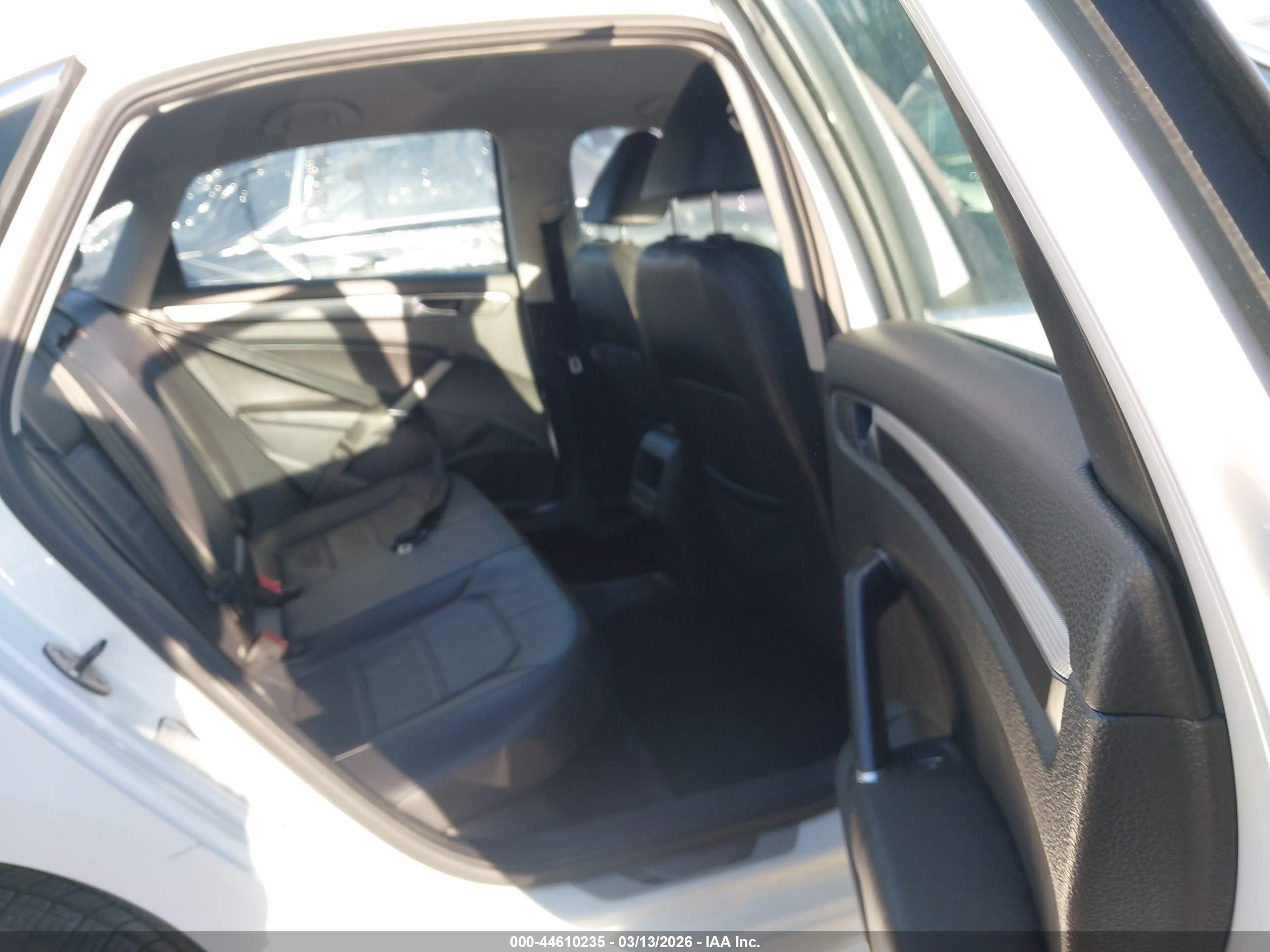 VOLKSWAGEN PASSAT image 8