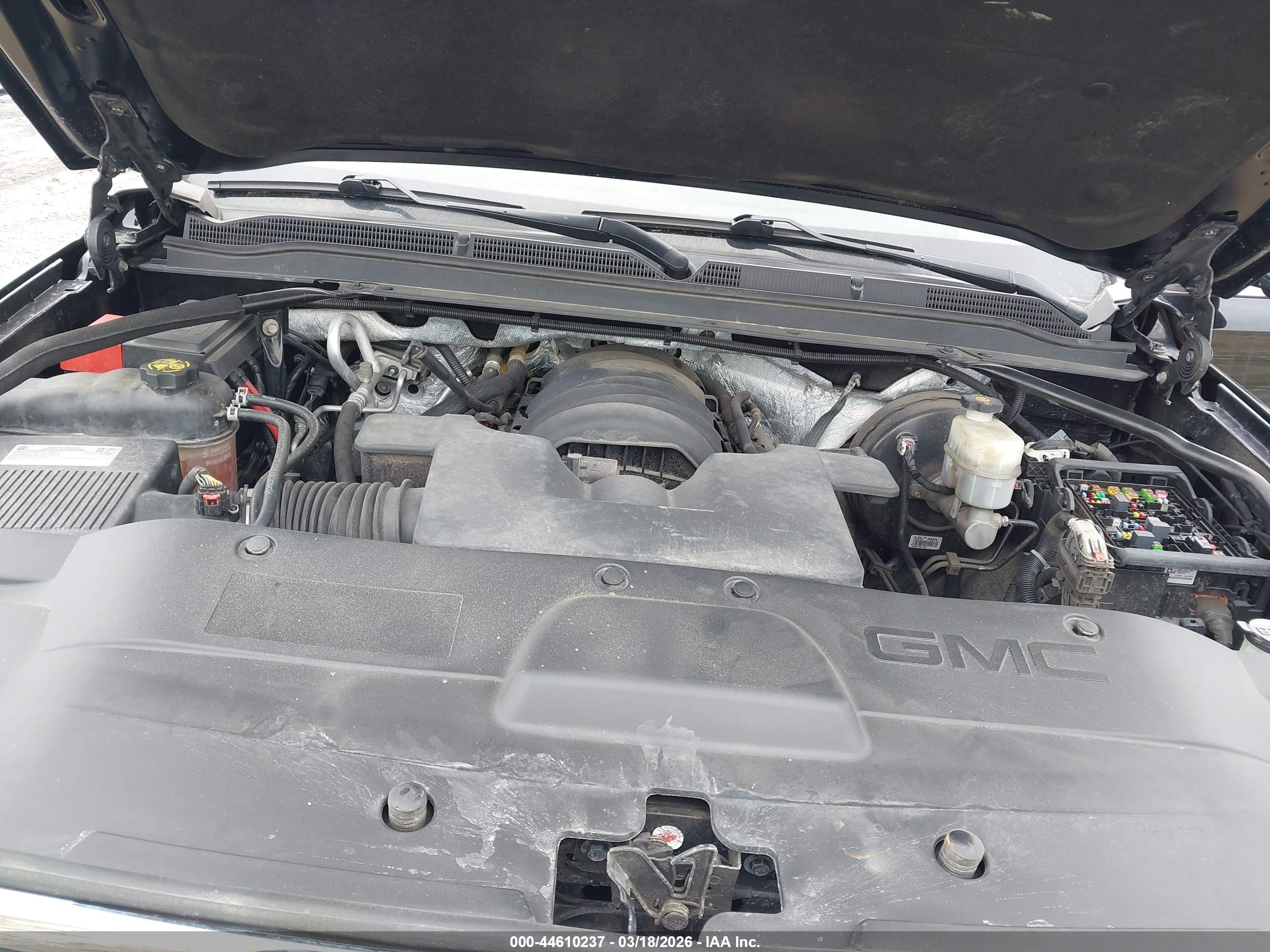 GMC YUKON image 10