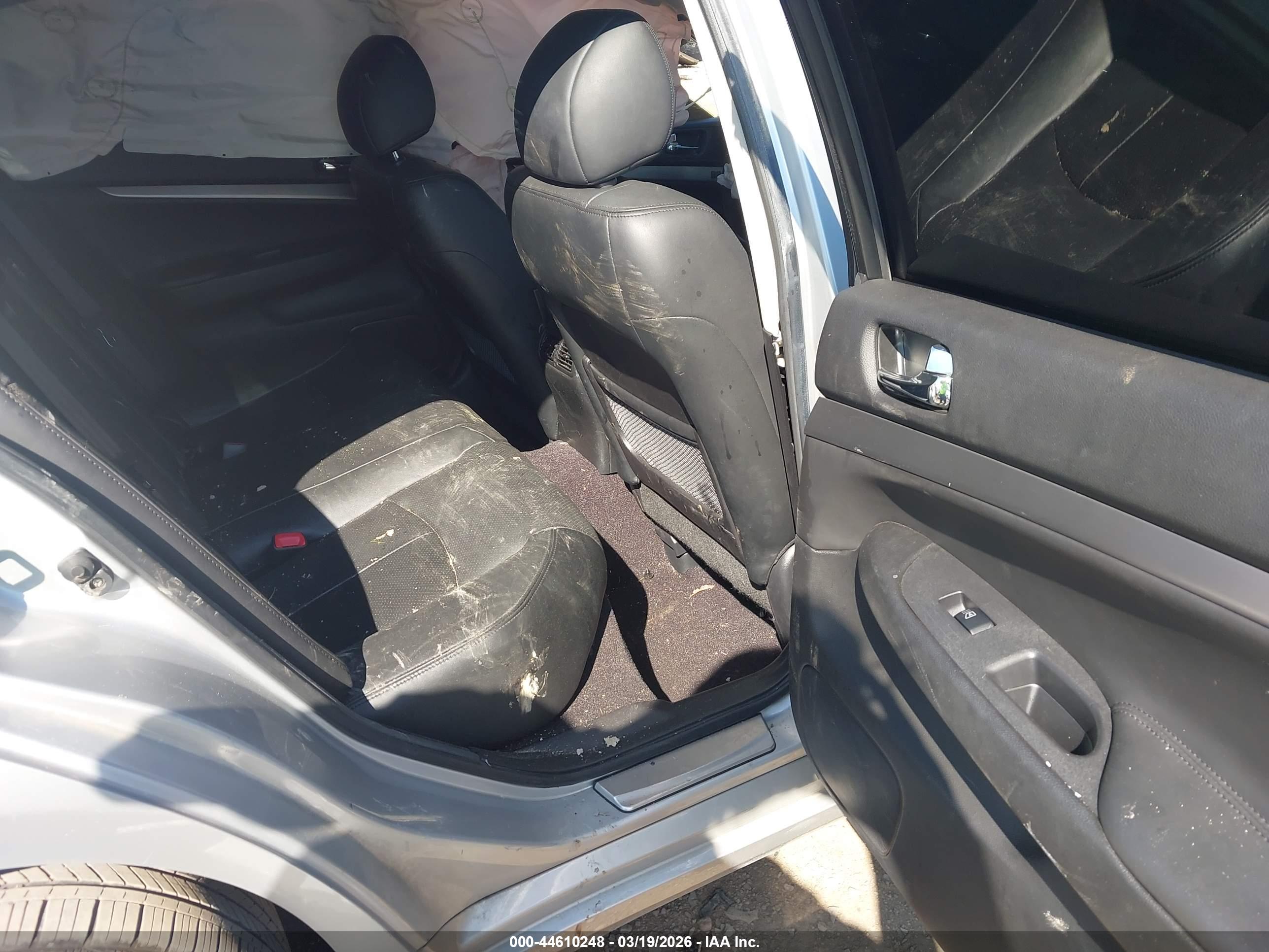 INFINITI G37 image 8