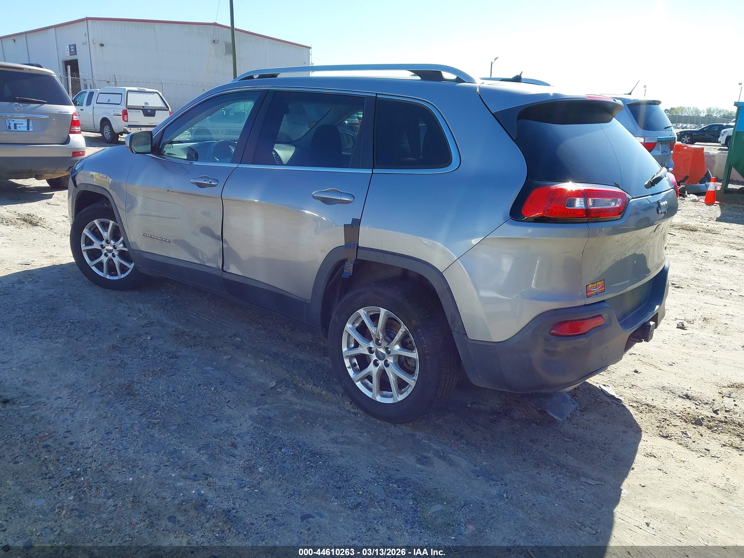 JEEP CHEROKEE image 3