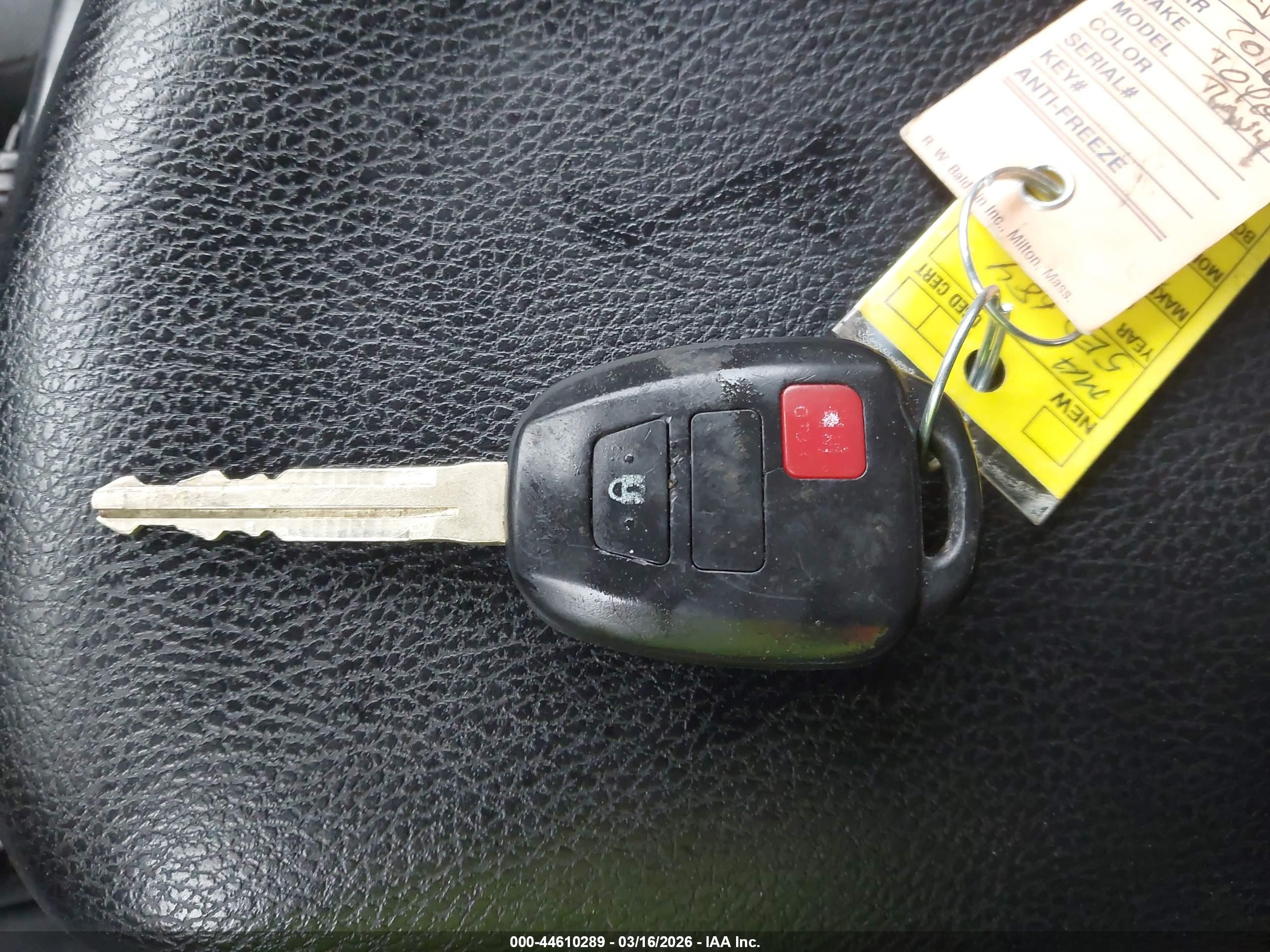 TOYOTA RAV4 image 11