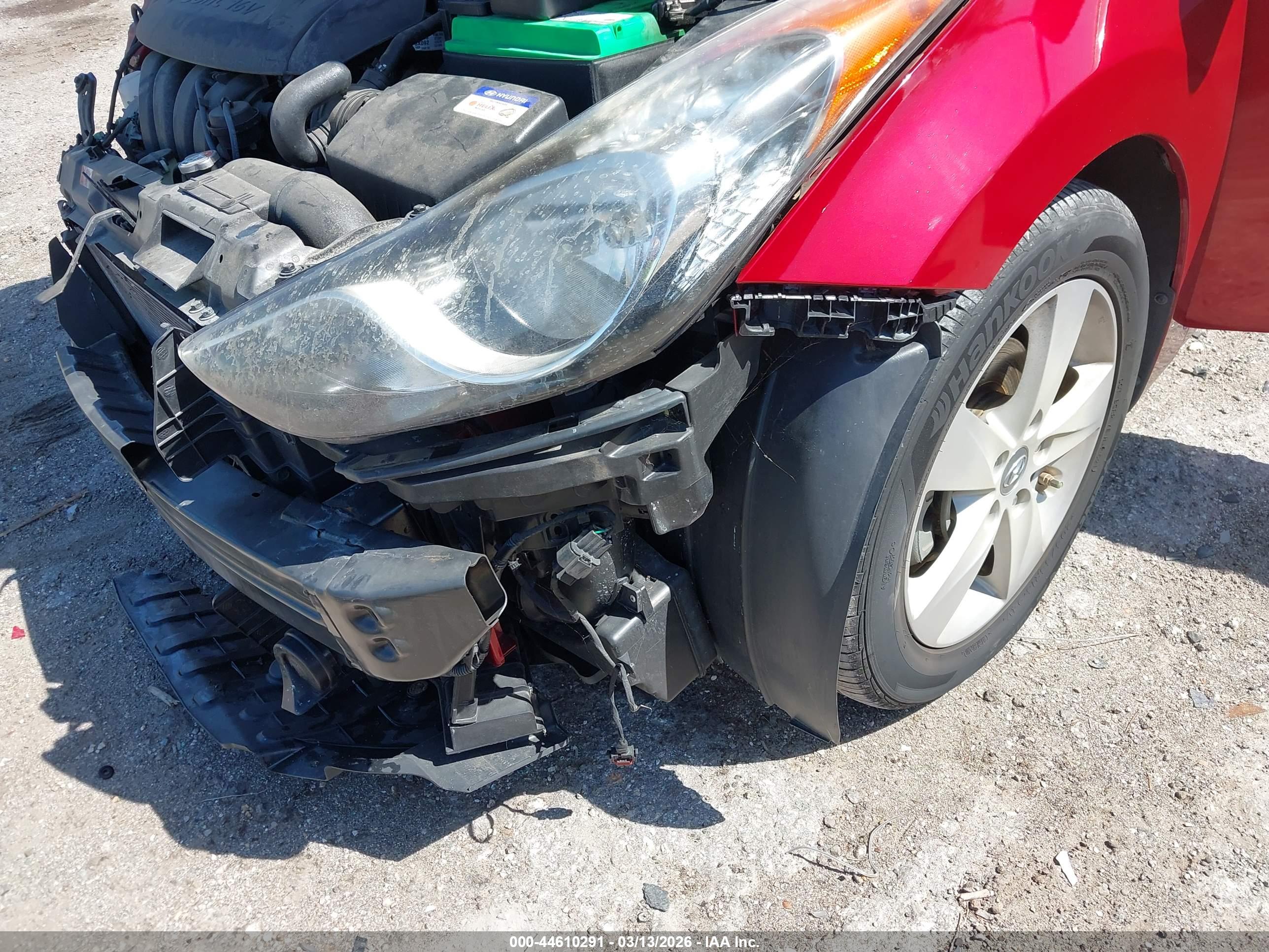HYUNDAI ELANTRA image 6