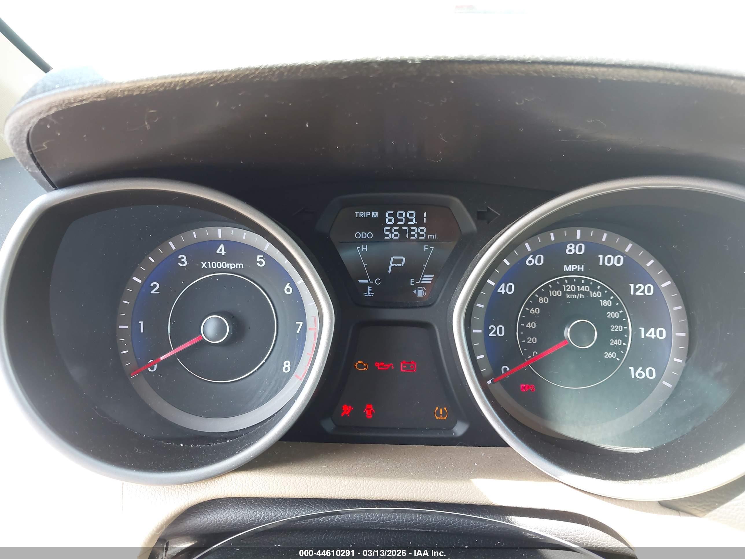 HYUNDAI ELANTRA image 7