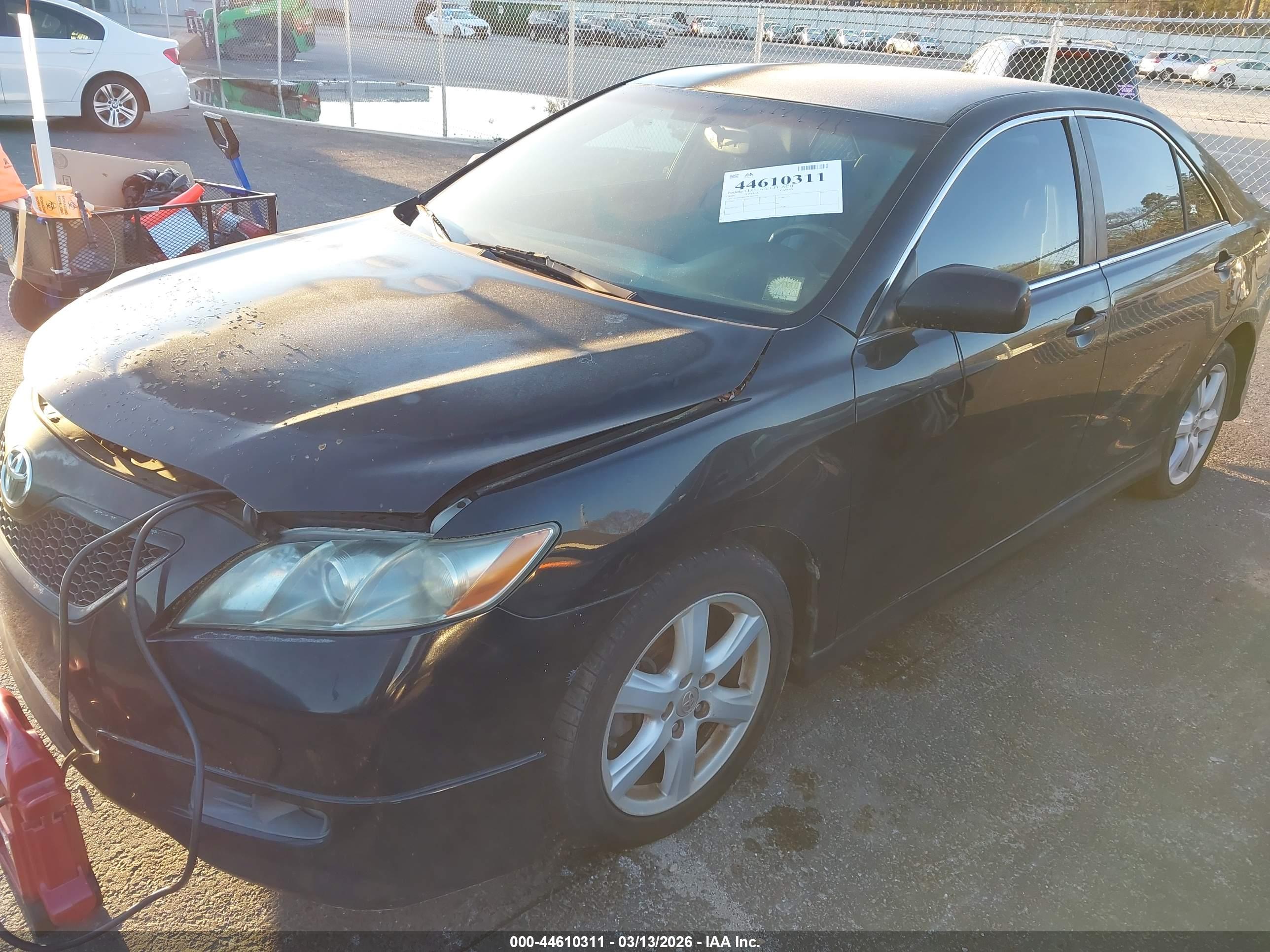 TOYOTA CAMRY image 2