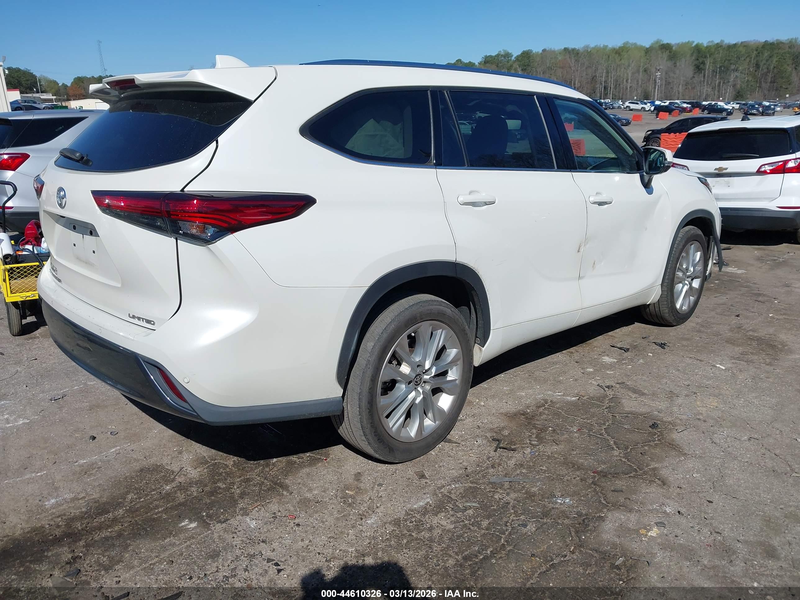 TOYOTA HIGHLANDER image 4