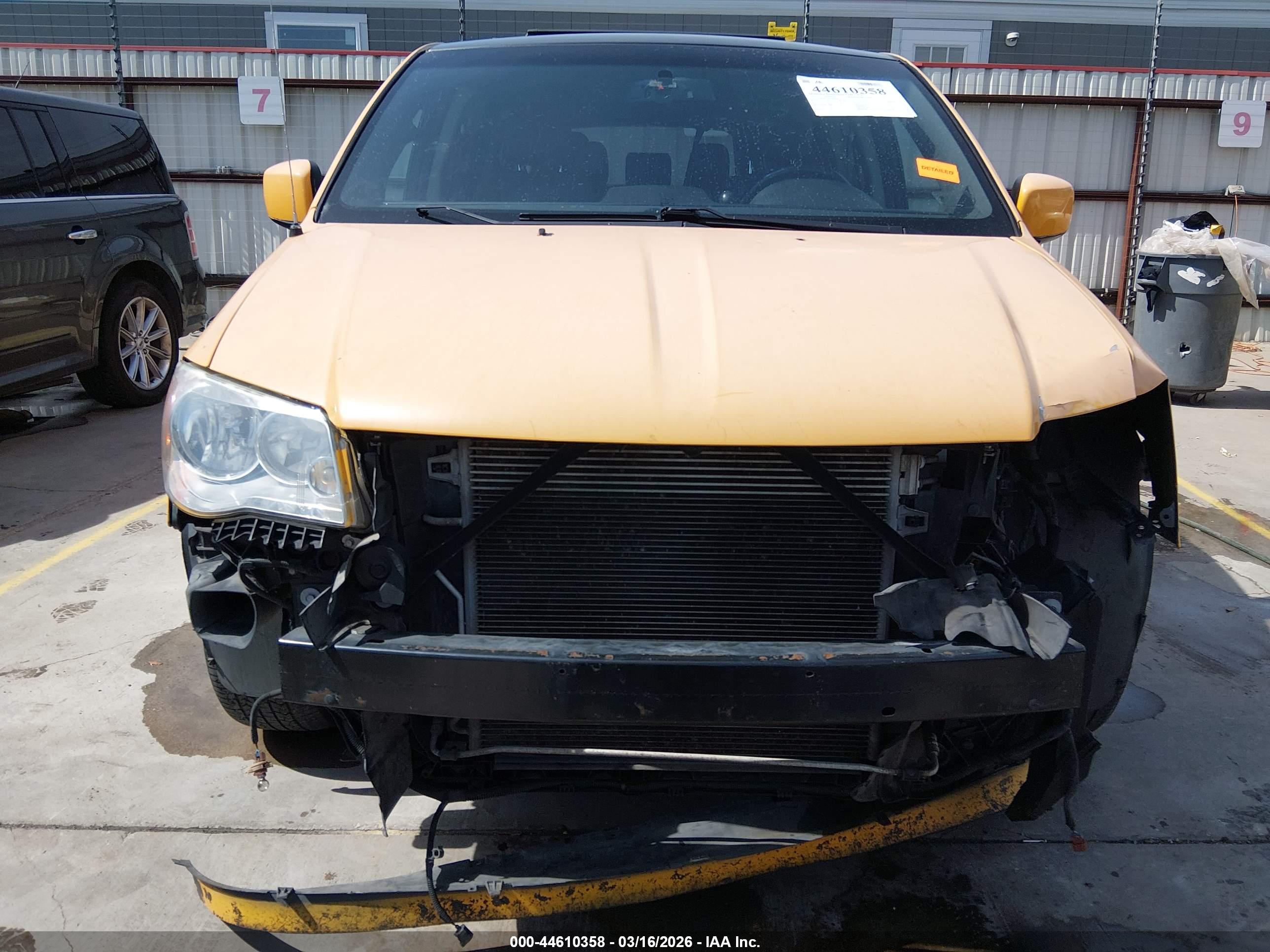 DODGE GRAND image 6