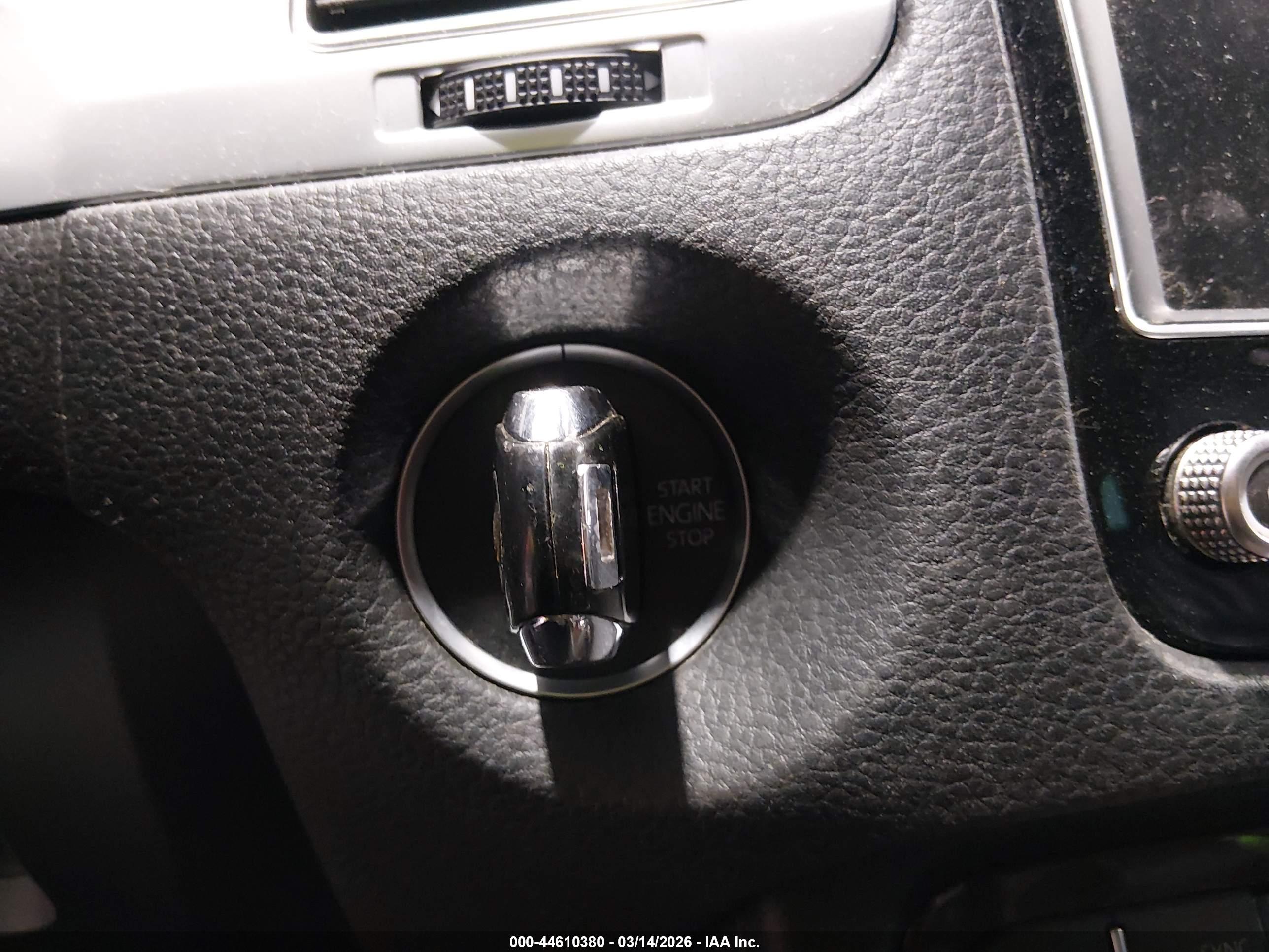 VOLKSWAGEN TOUAREG image 11