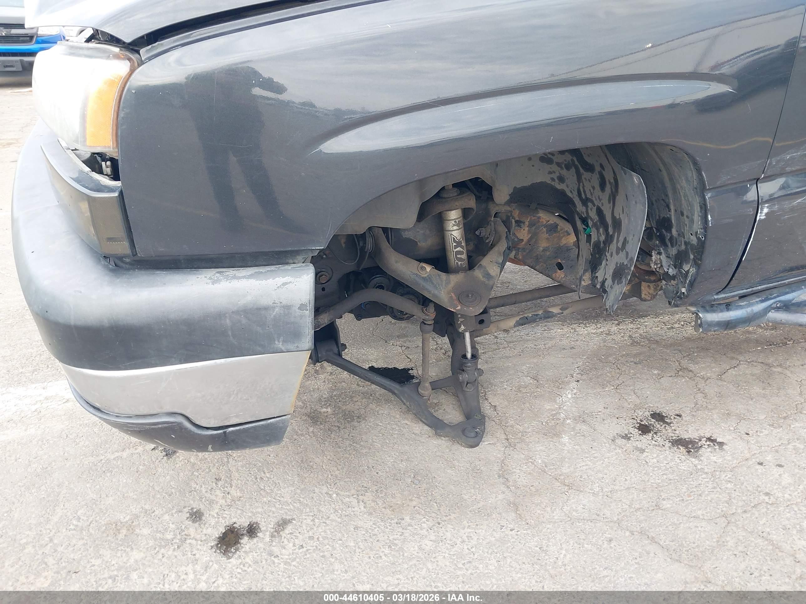 CHEVROLET SILVERADO image 6