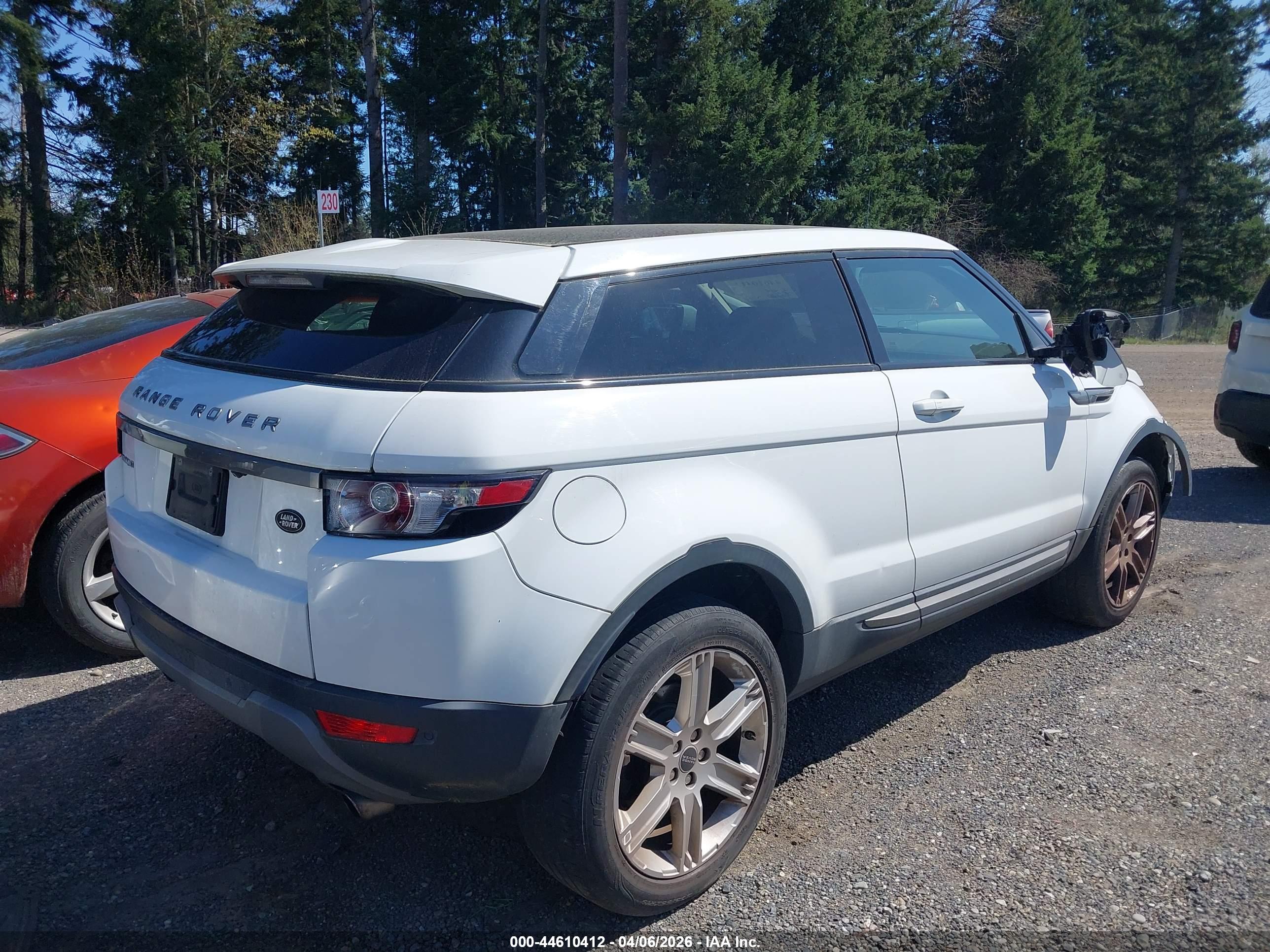 LAND ROVER image 4