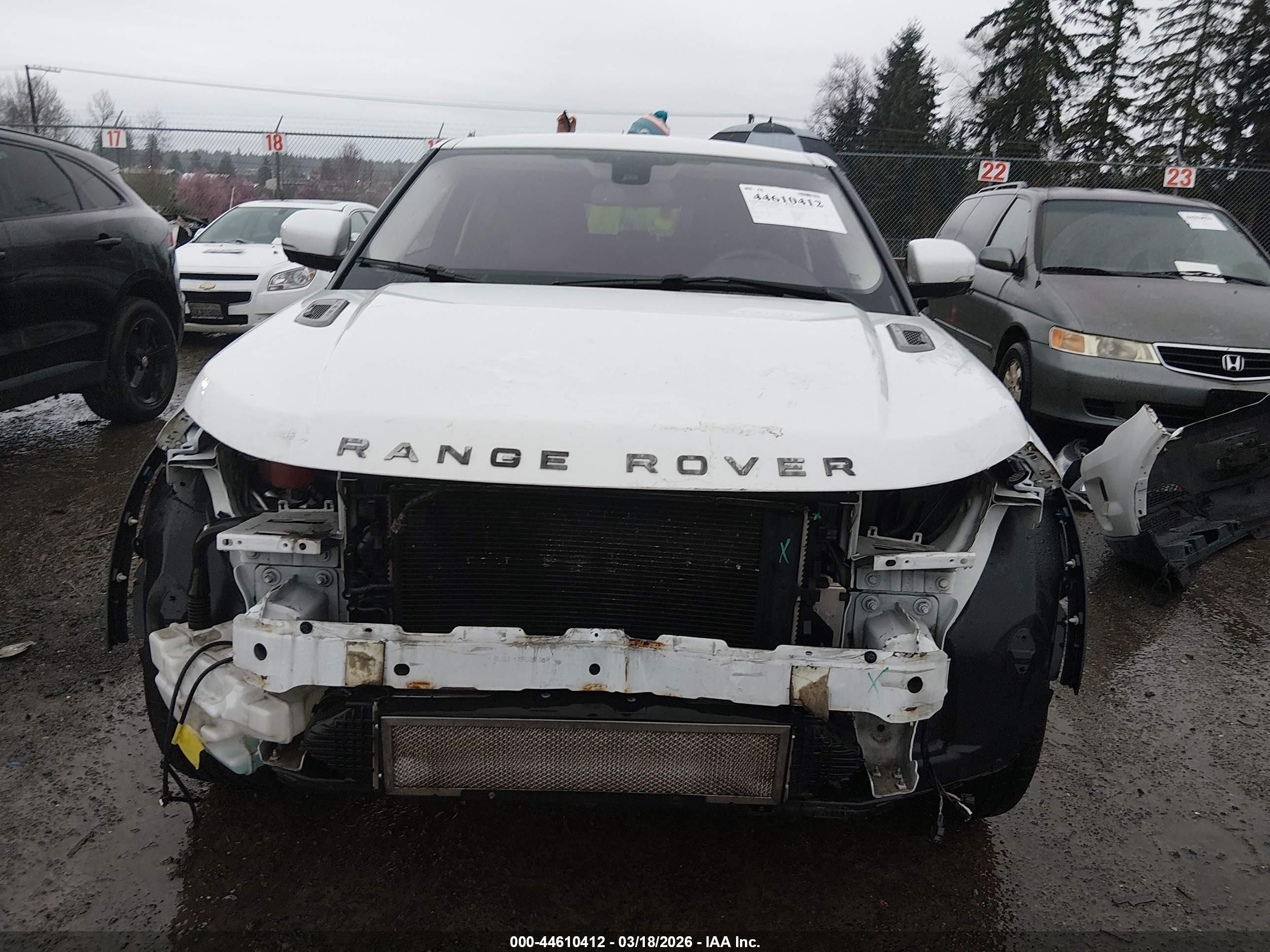 LAND ROVER image 6