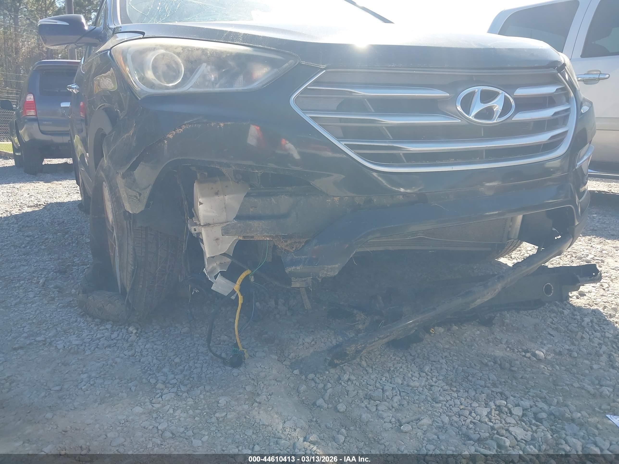 HYUNDAI SANTA image 6