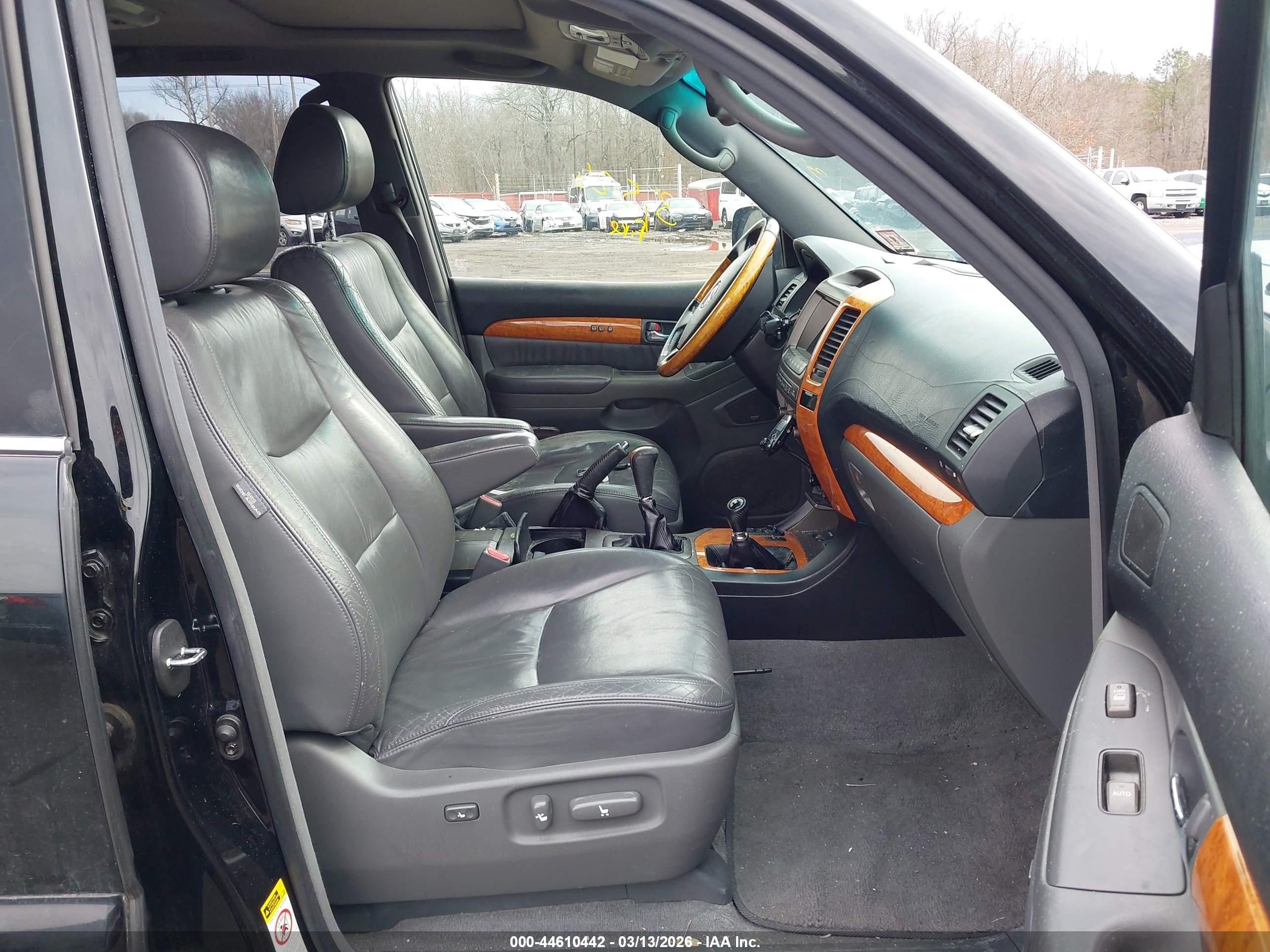 LEXUS GX image 5