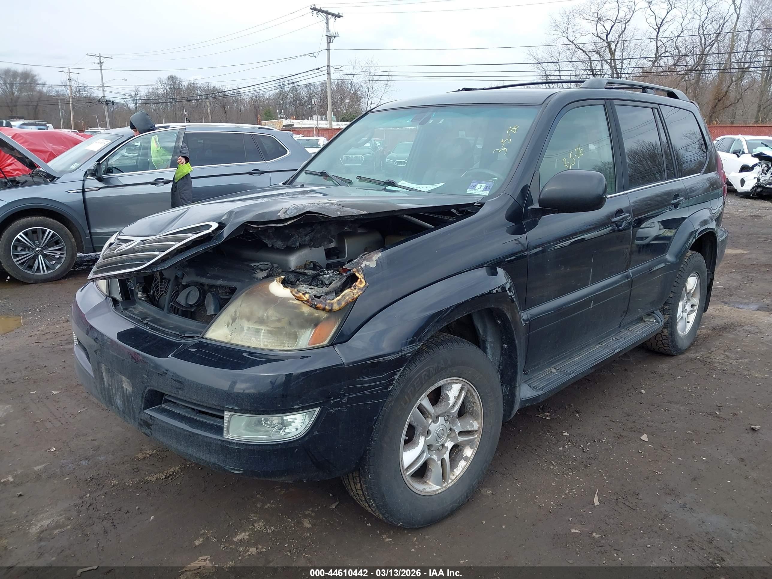 LEXUS GX image 6
