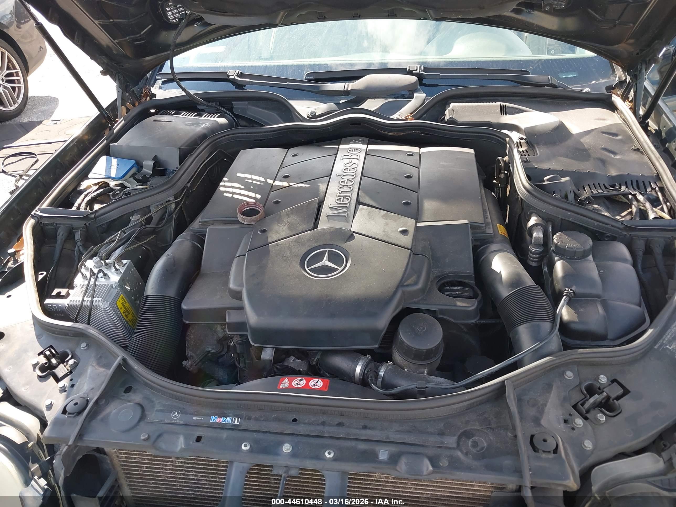 MERCEDES-BENZ E image 10