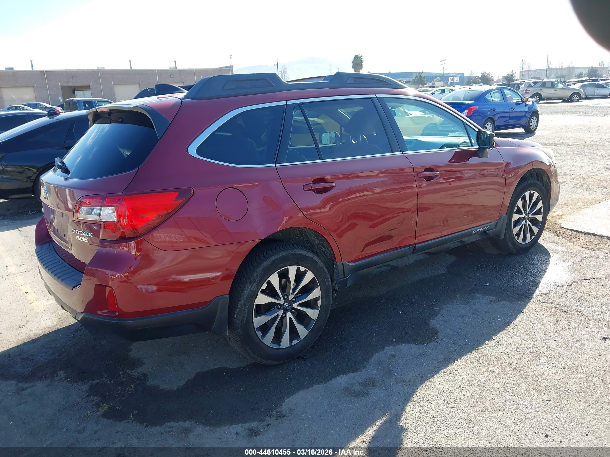 SUBARU OUTBACK image 4