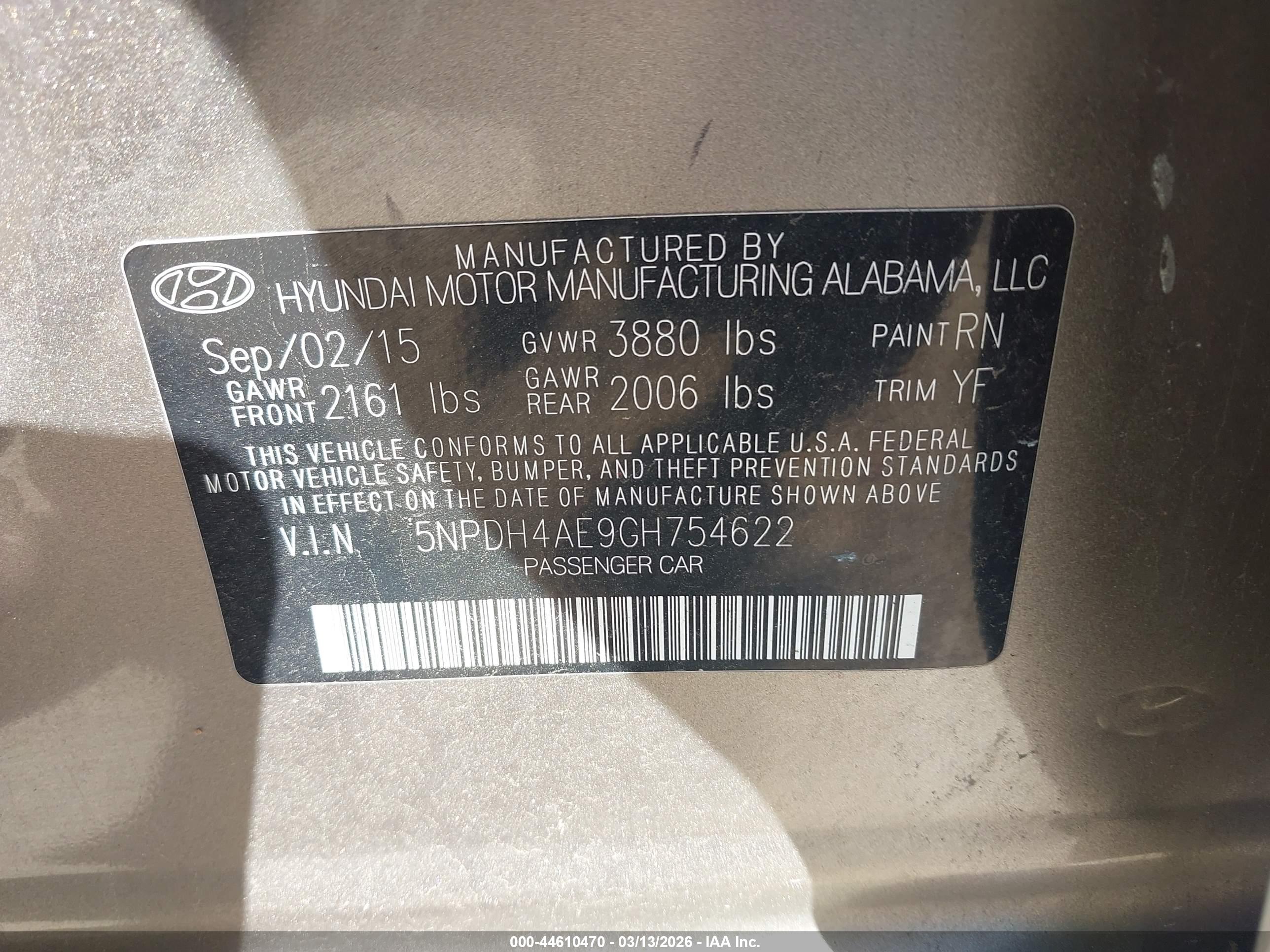 HYUNDAI ELANTRA image 9