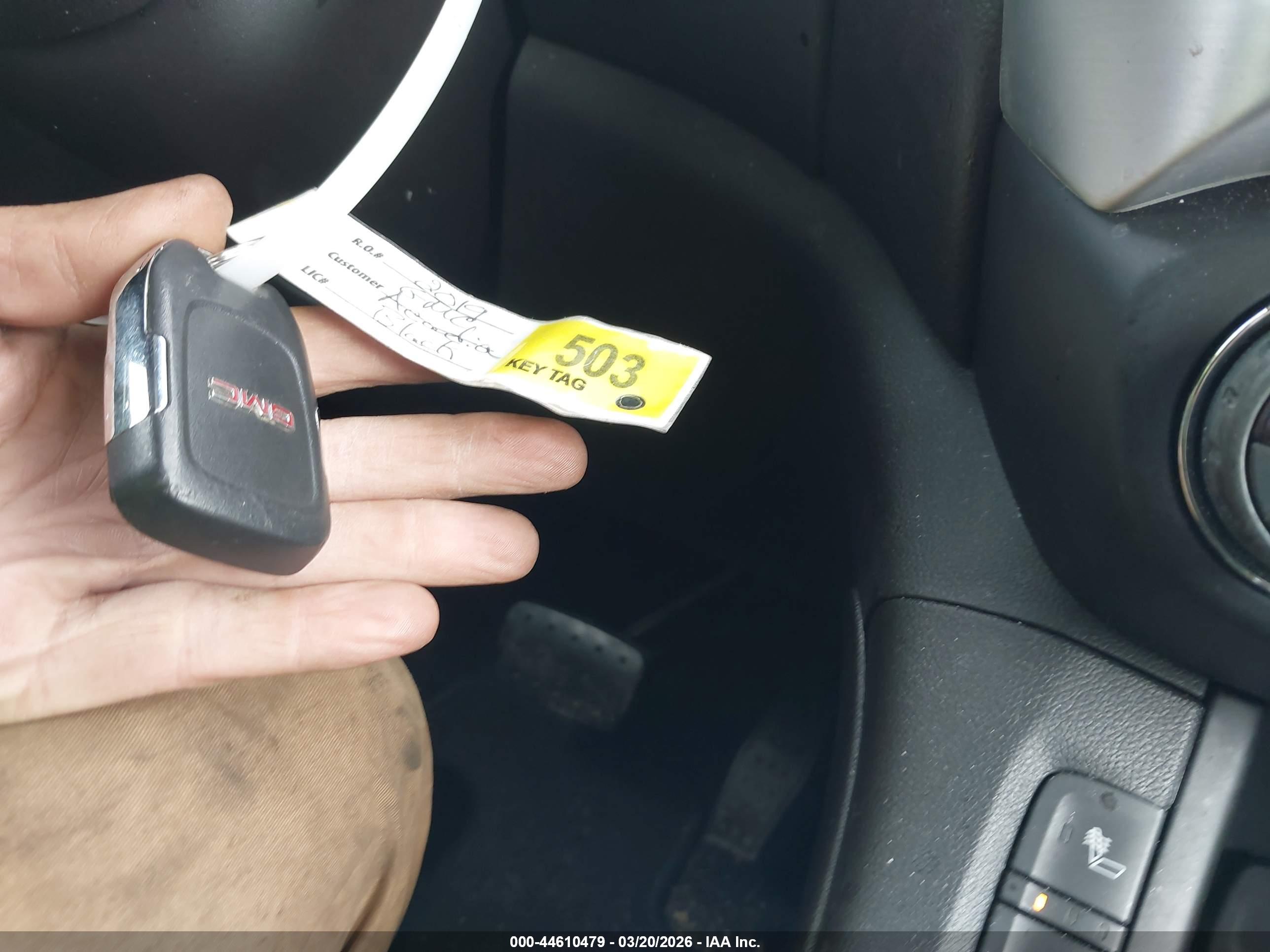 GMC ACADIA image 11