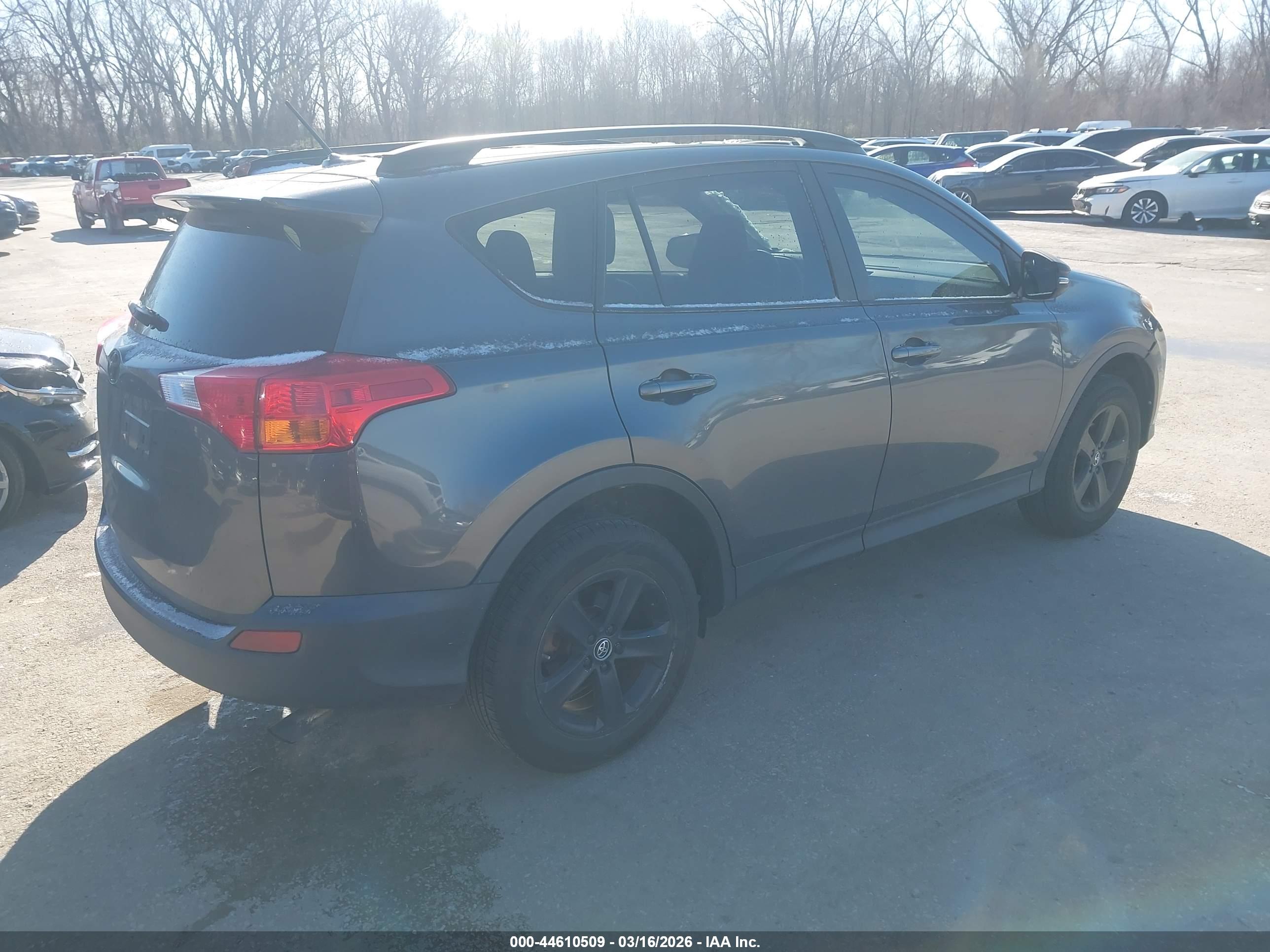 TOYOTA RAV4 image 4
