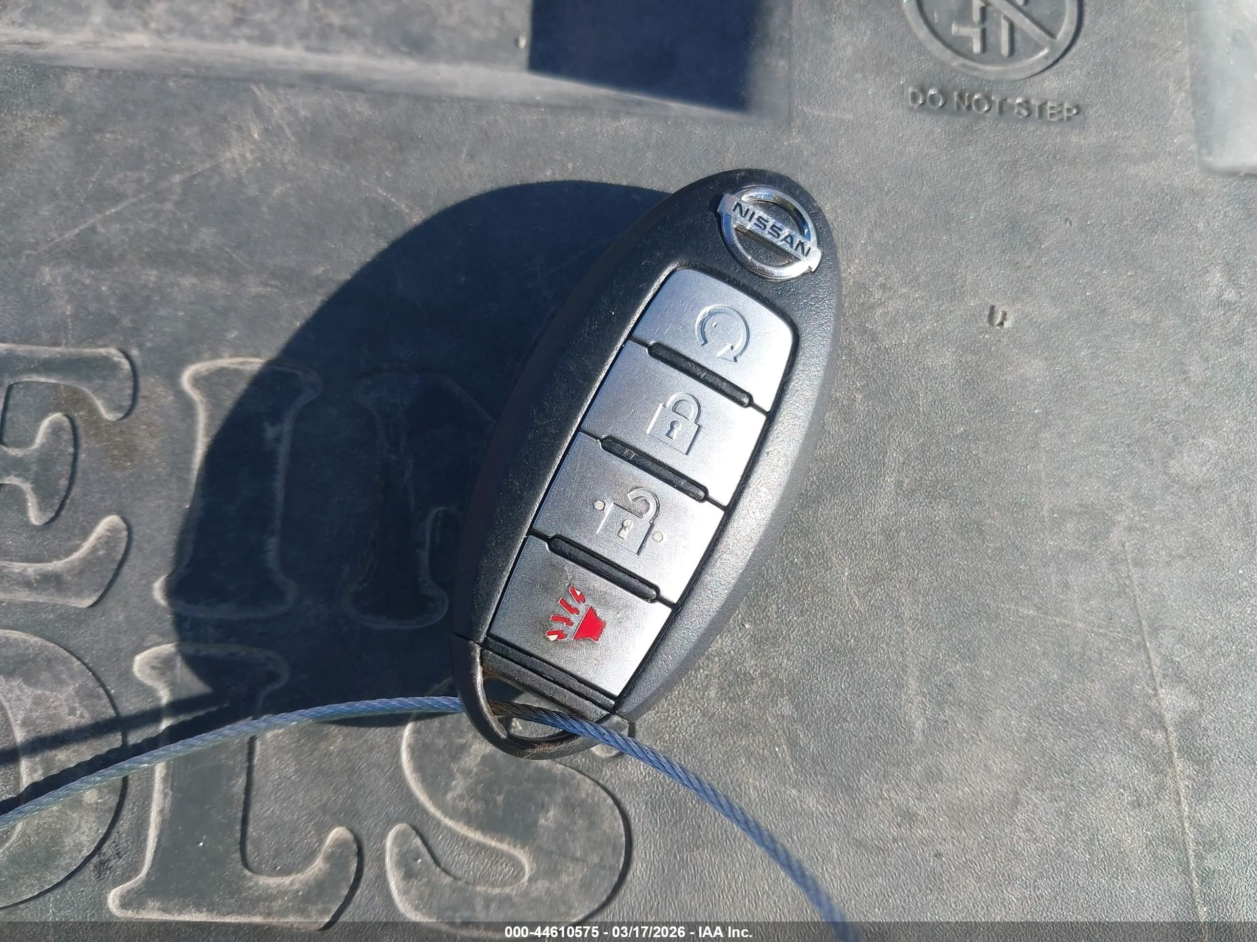NISSAN TITAN image 11
