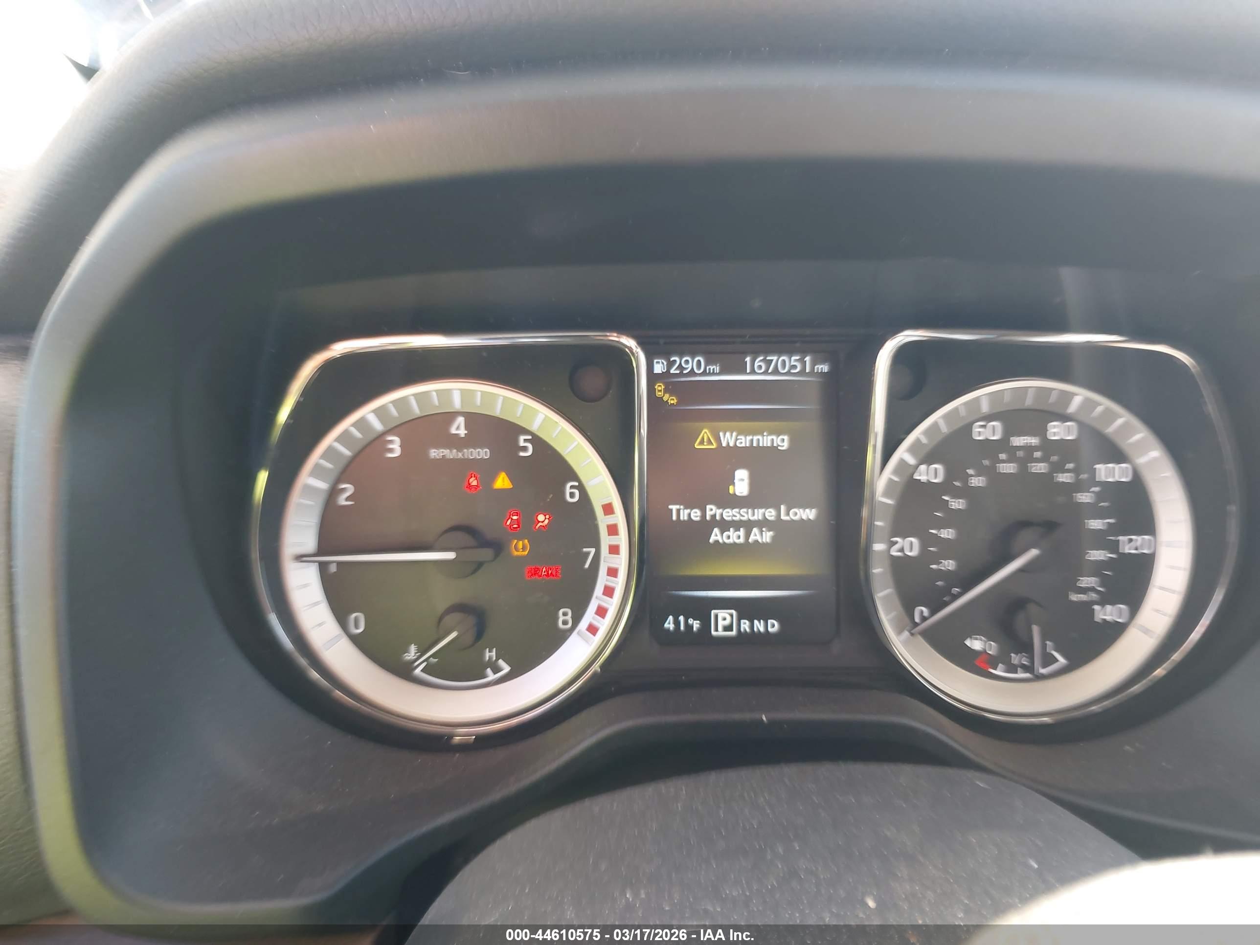 NISSAN TITAN image 7