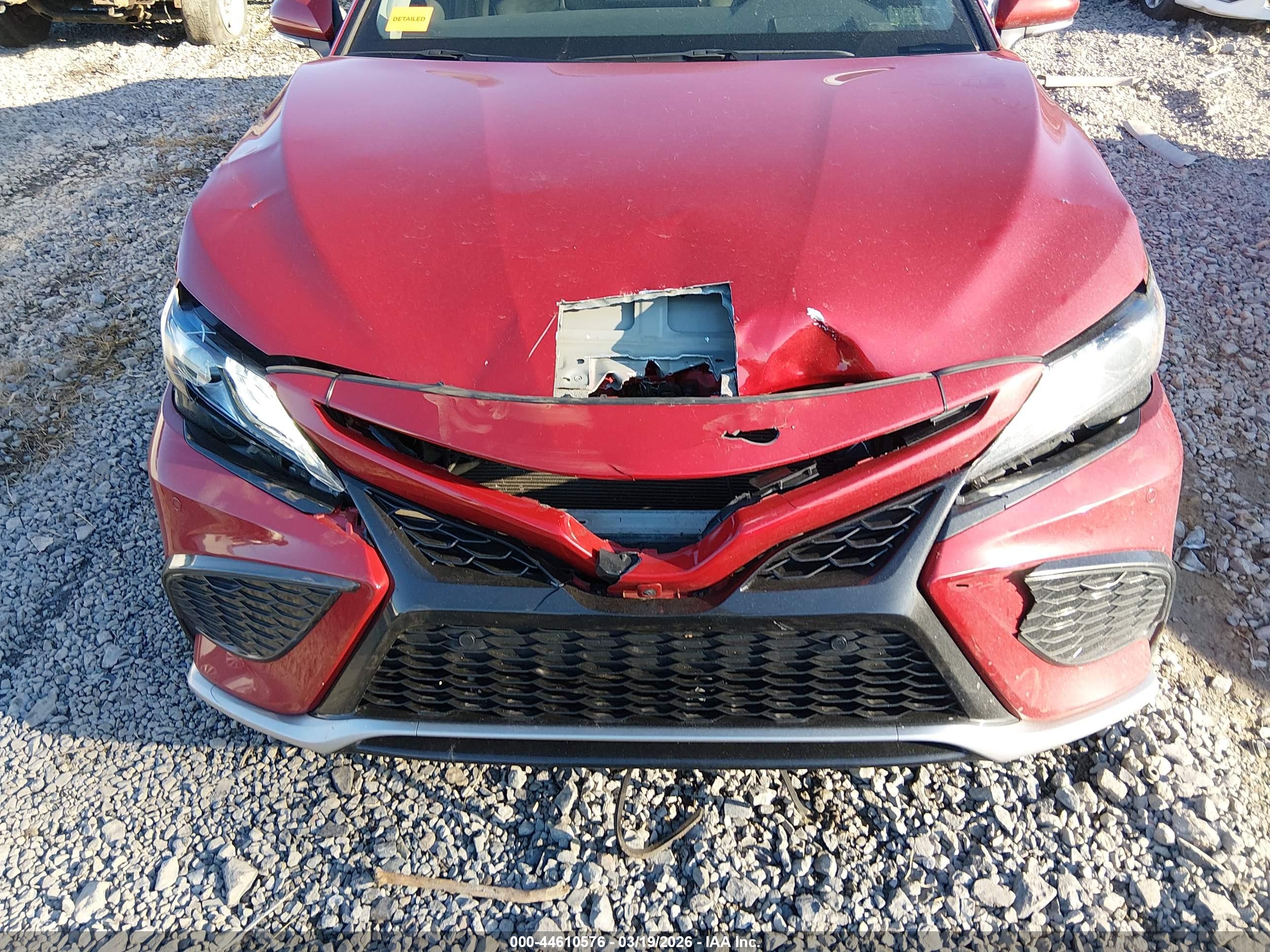 TOYOTA CAMRY image 6