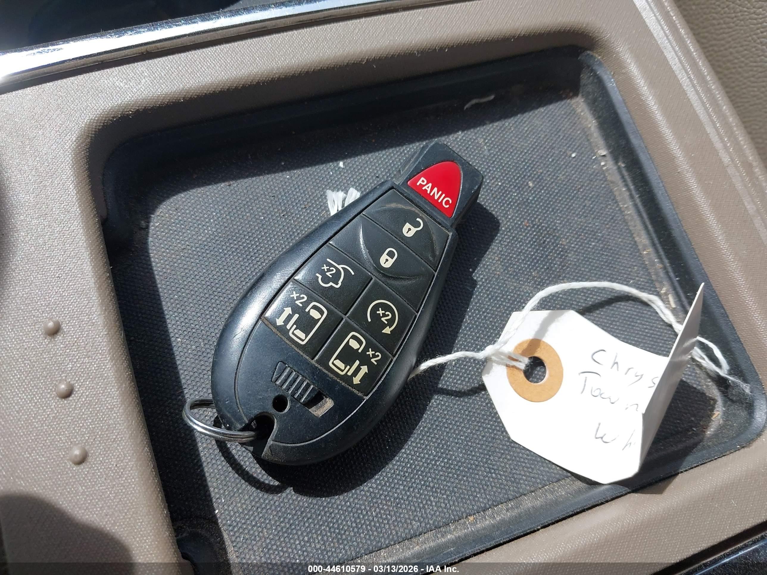 CHRYSLER TOWN image 11