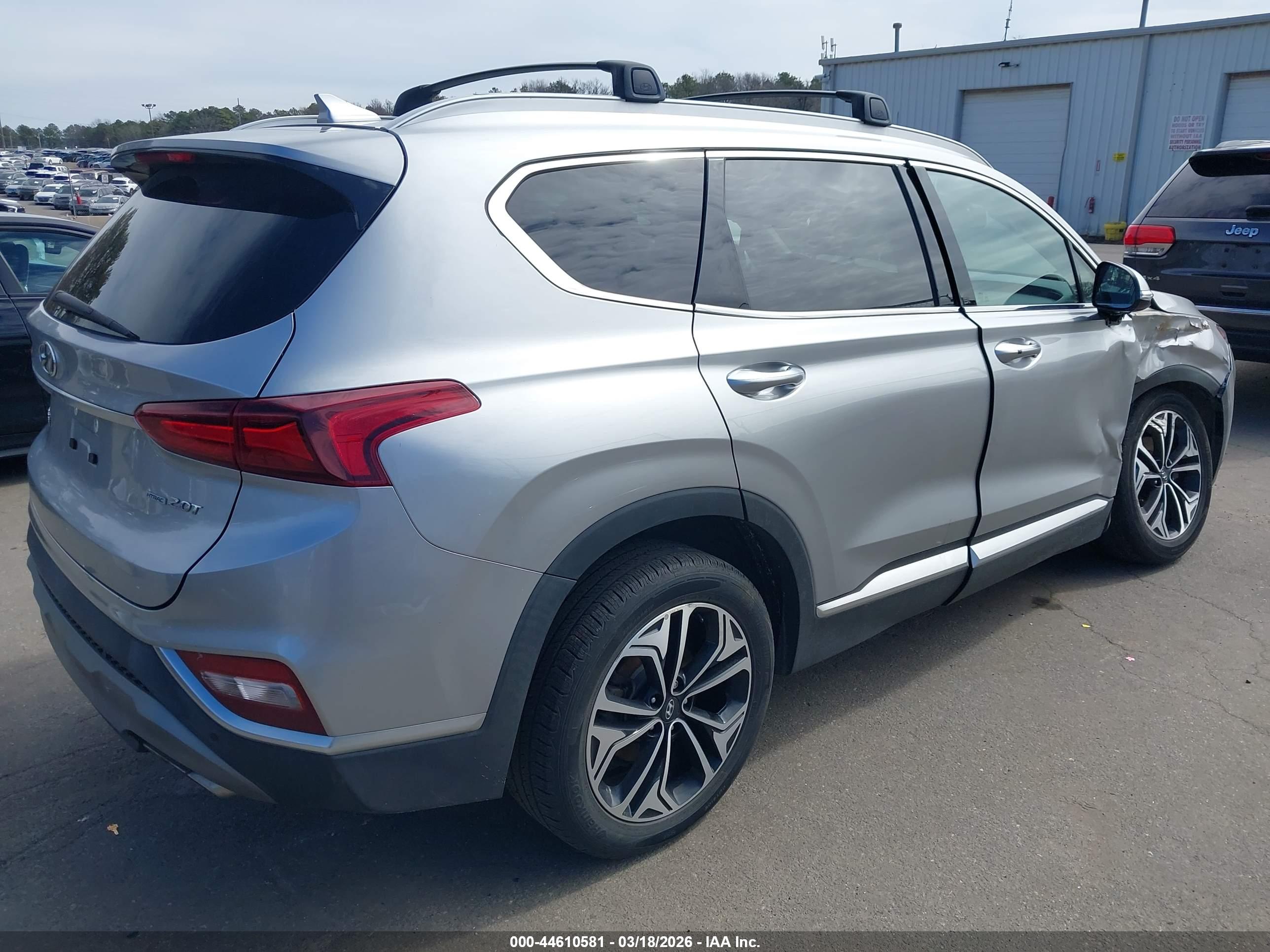 HYUNDAI SANTA image 4