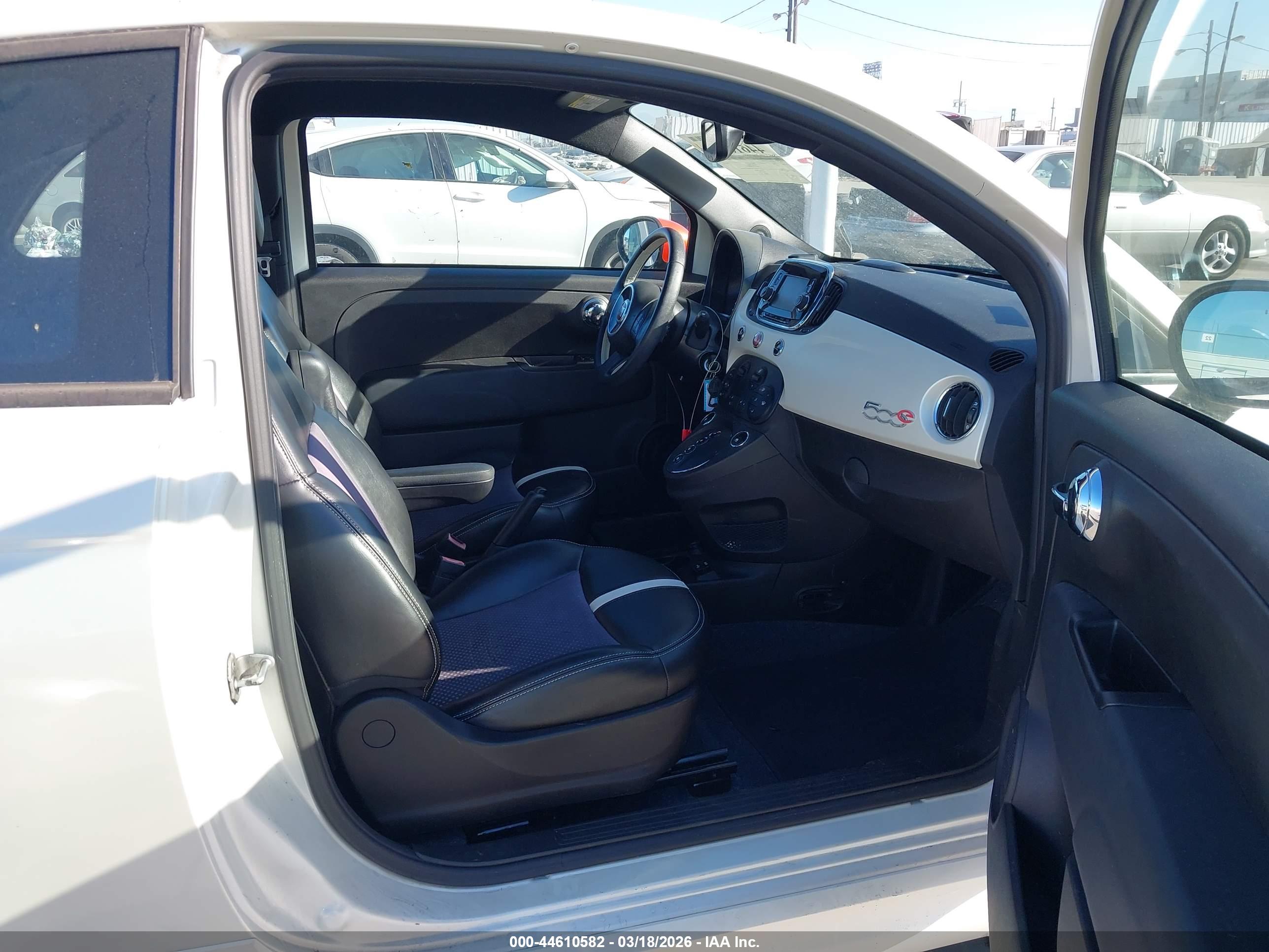 FIAT 500E image 5