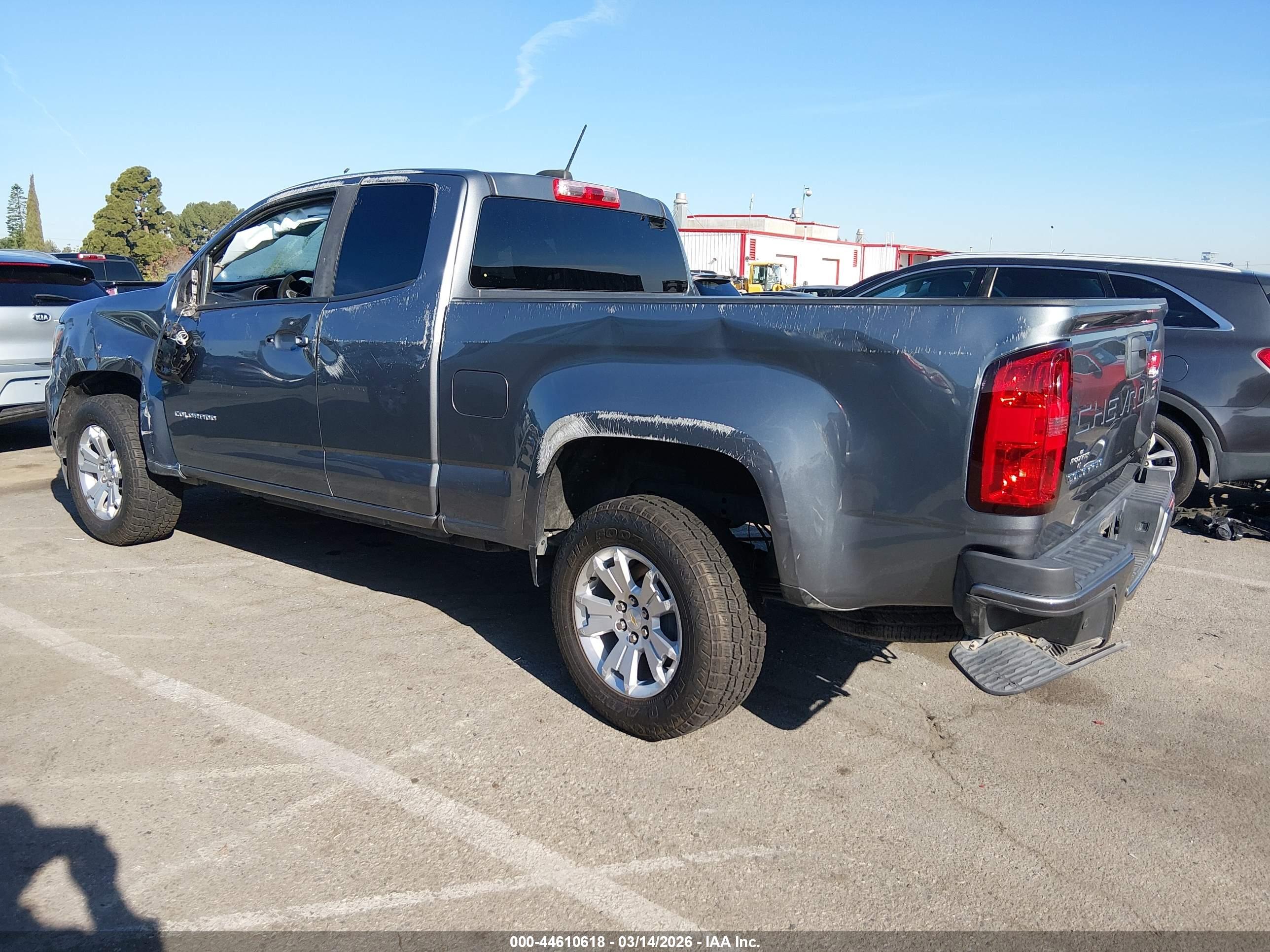CHEVROLET COLORADO image 3