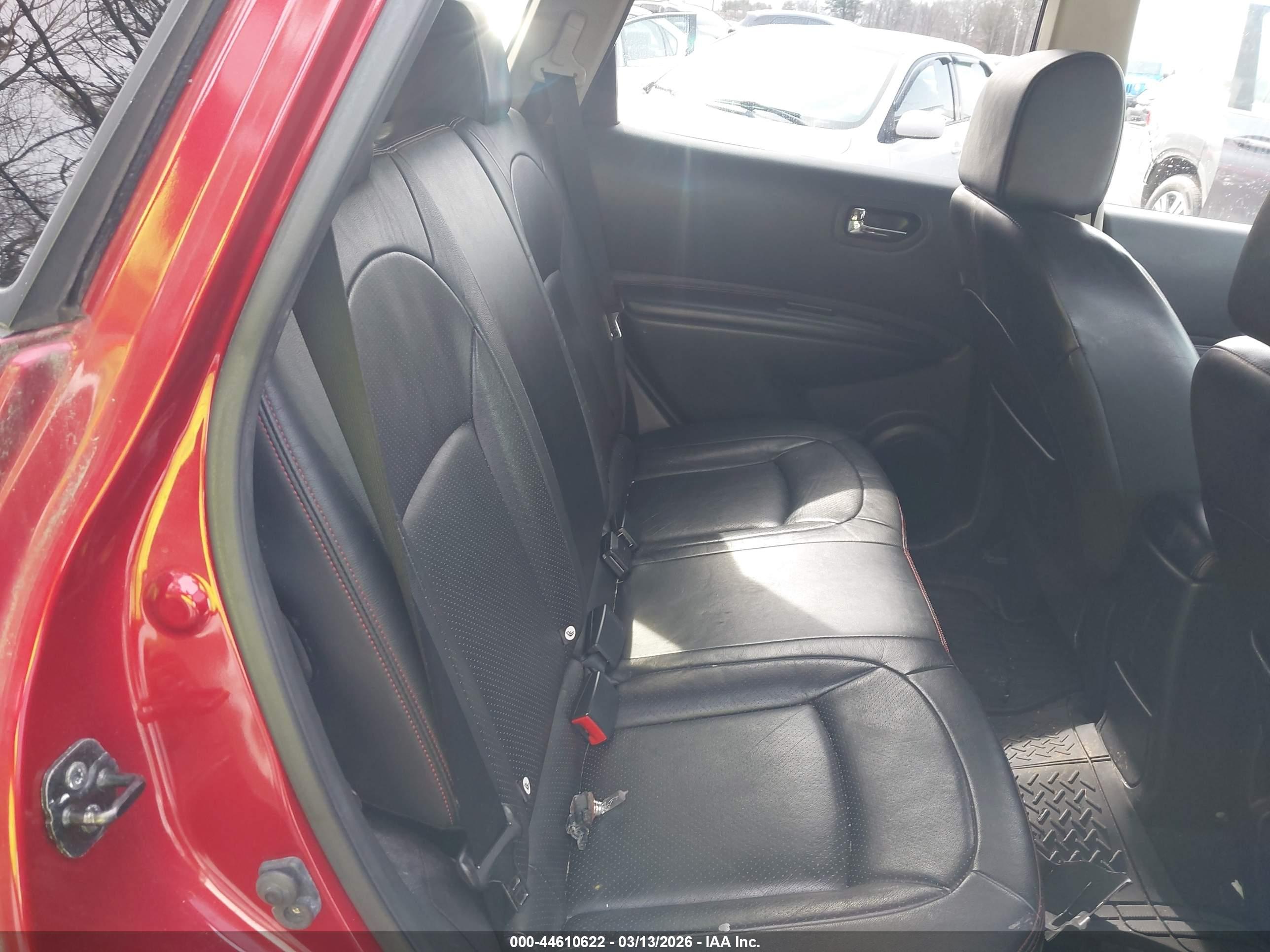 NISSAN ROGUE image 8