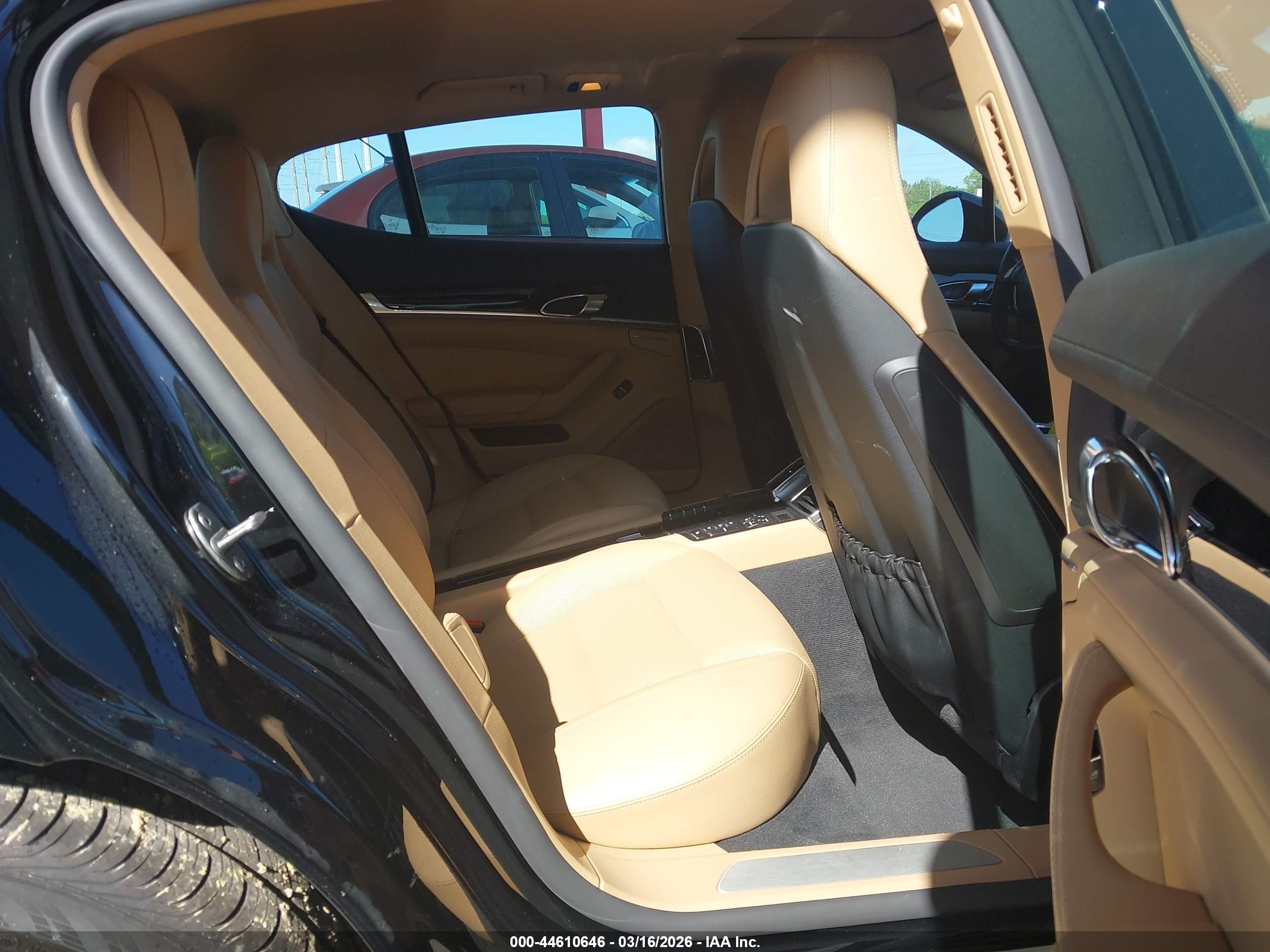 PORSCHE PANAMERA image 8